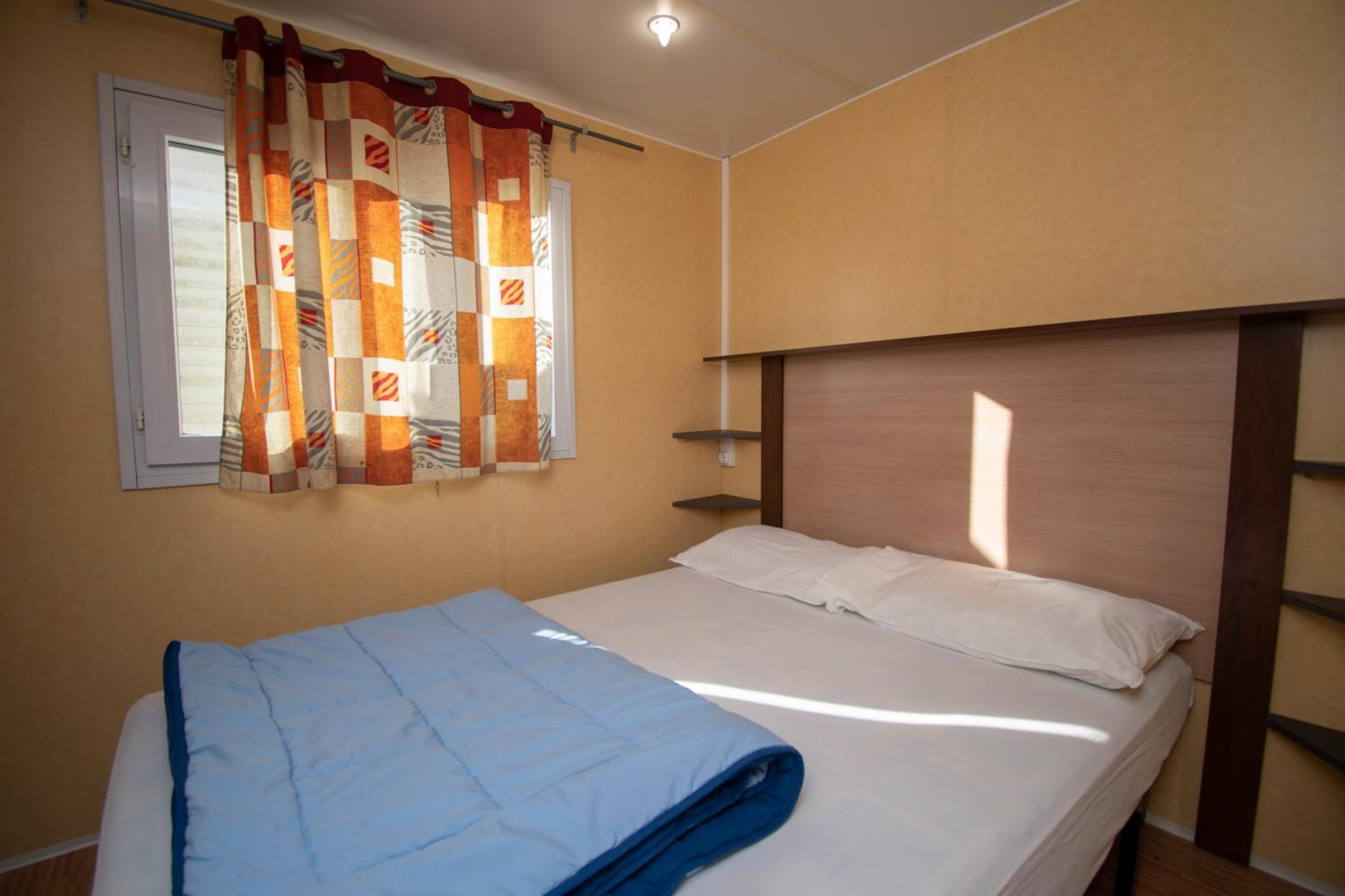 Mobile Home photo 2