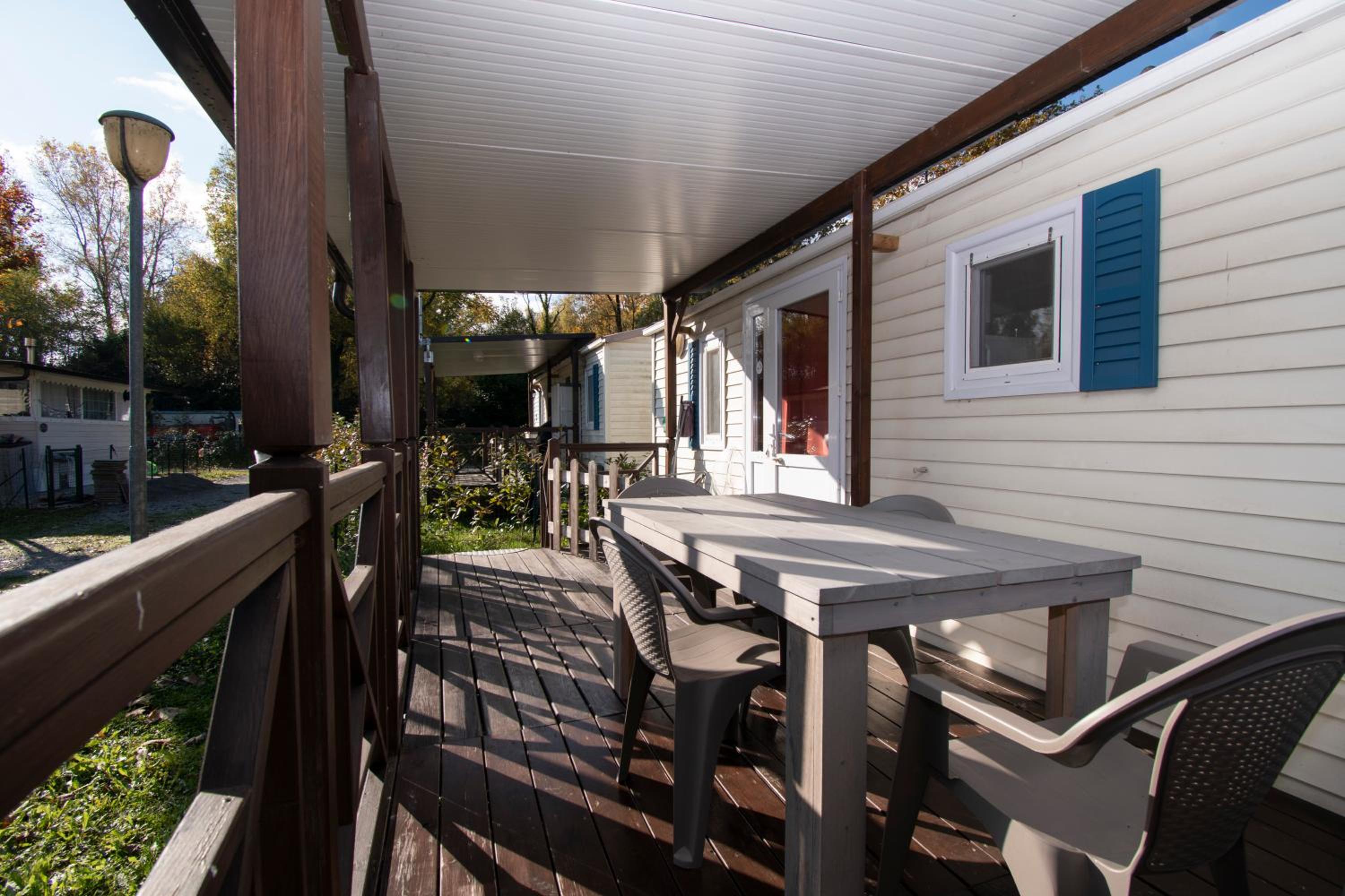 Mobile Home photo 3