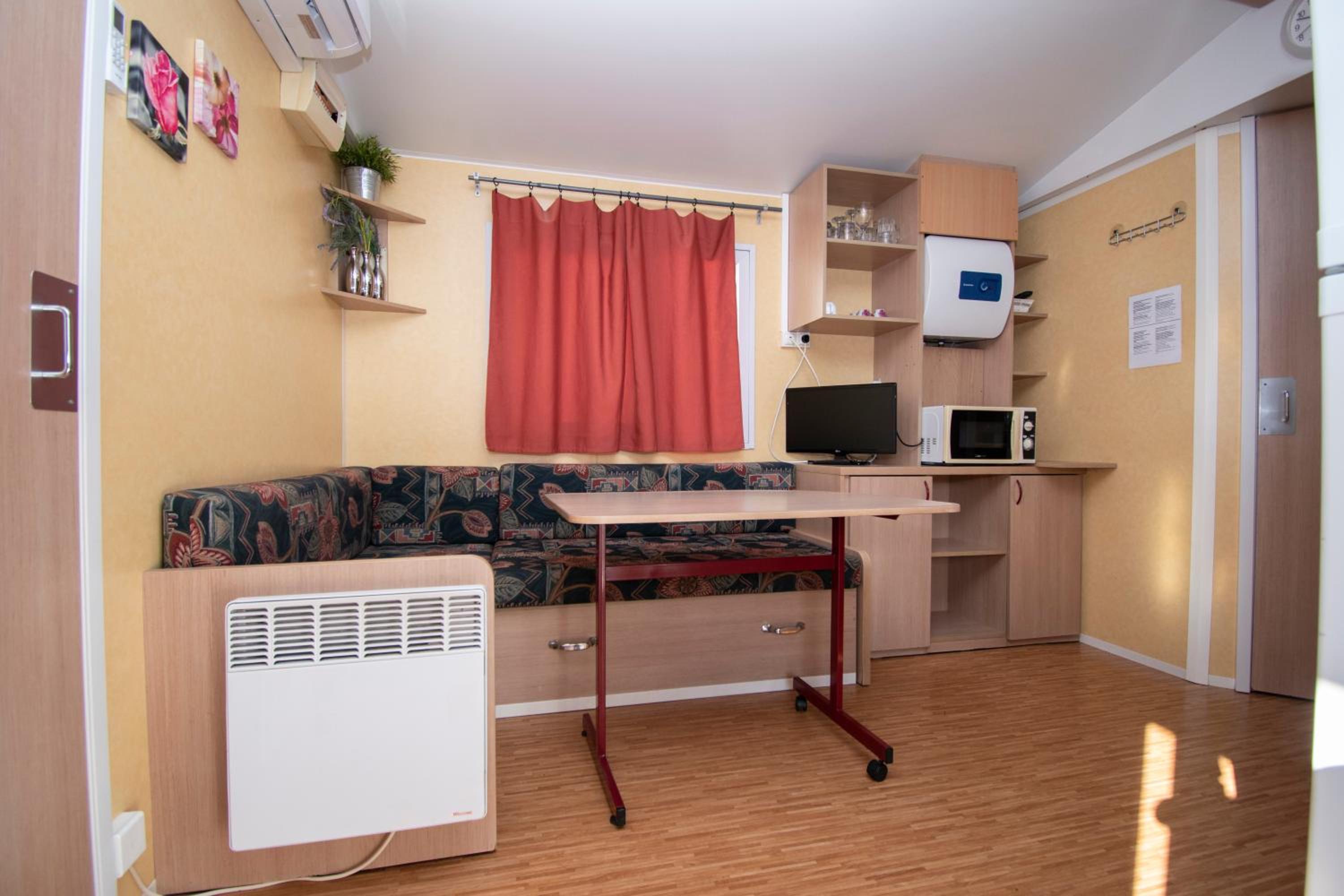 Quadruple Room with Balcony photo 1