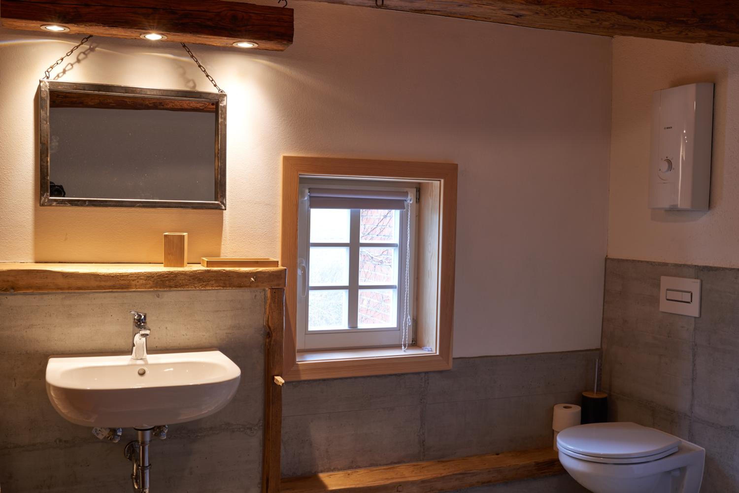 Double Room with Shared Bathroom photo 1