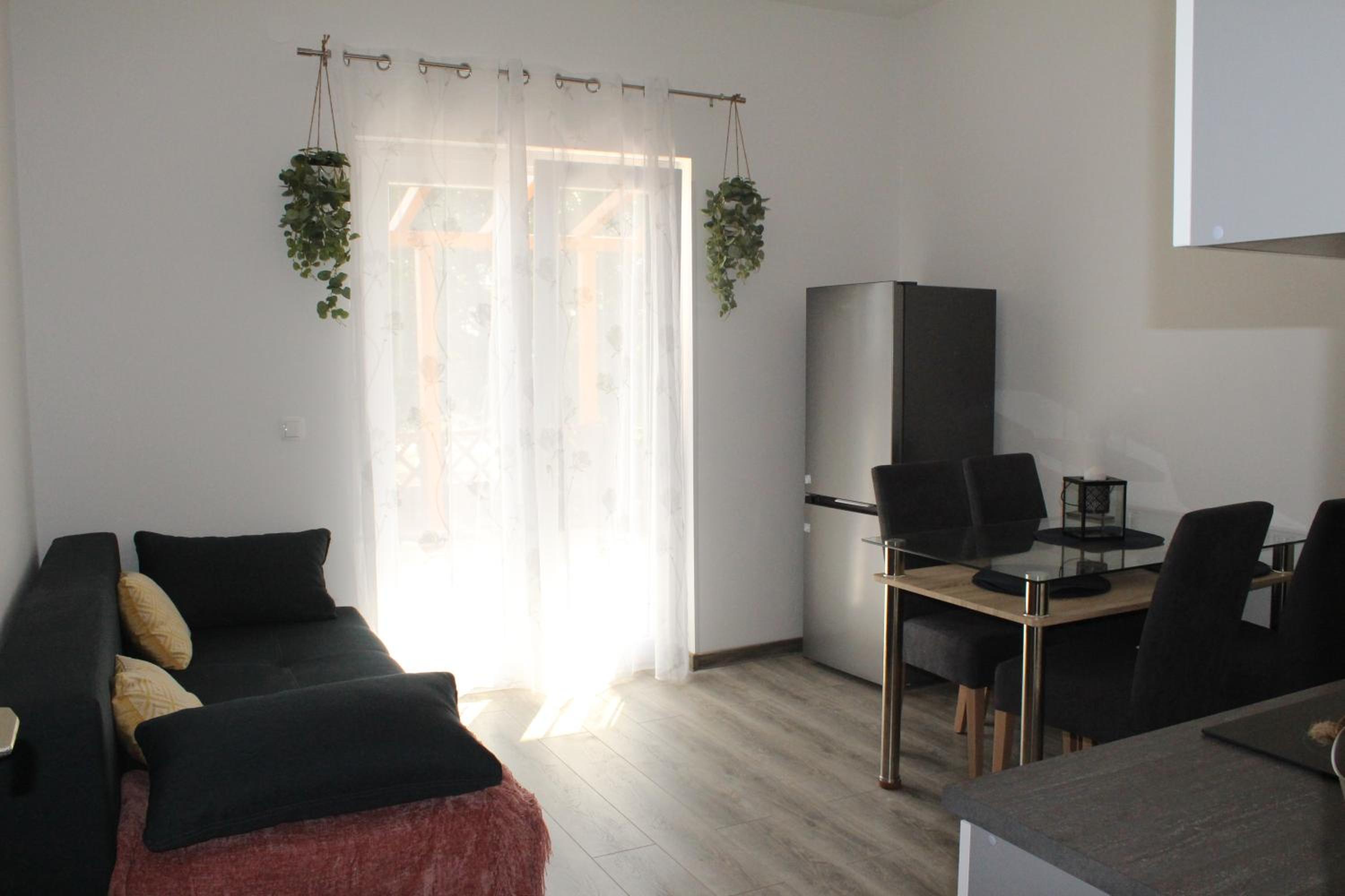 One-Bedroom Apartment - Photo 13