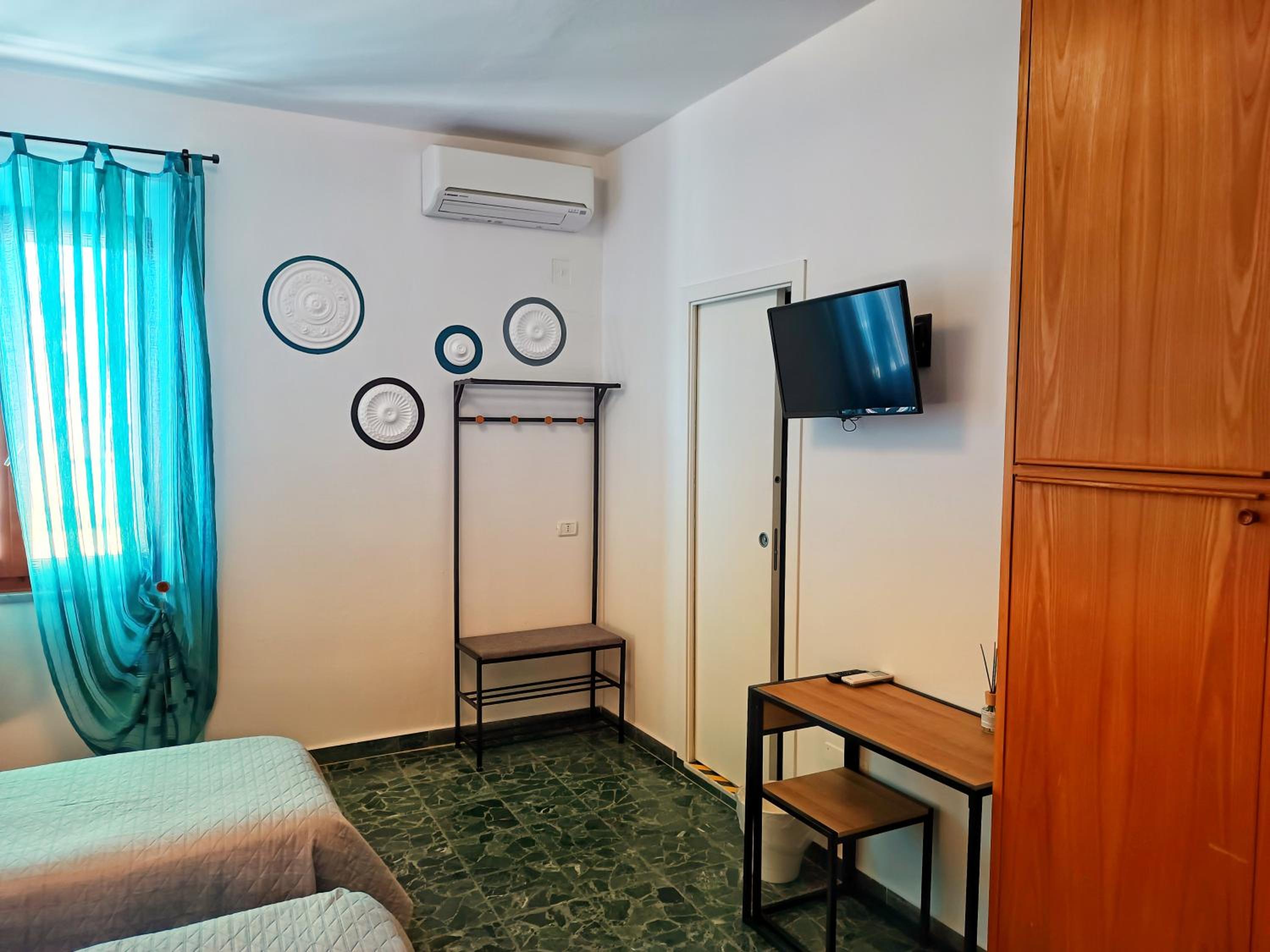 Twin Room with Private Bathroom