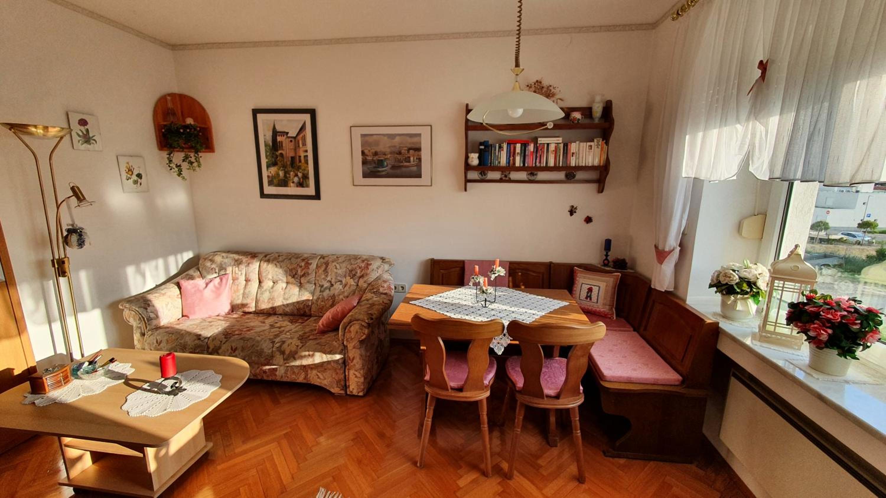 One-Bedroom Apartment photo 2
