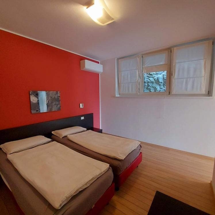 One-Bedroom Apartment with Pool View photo 1