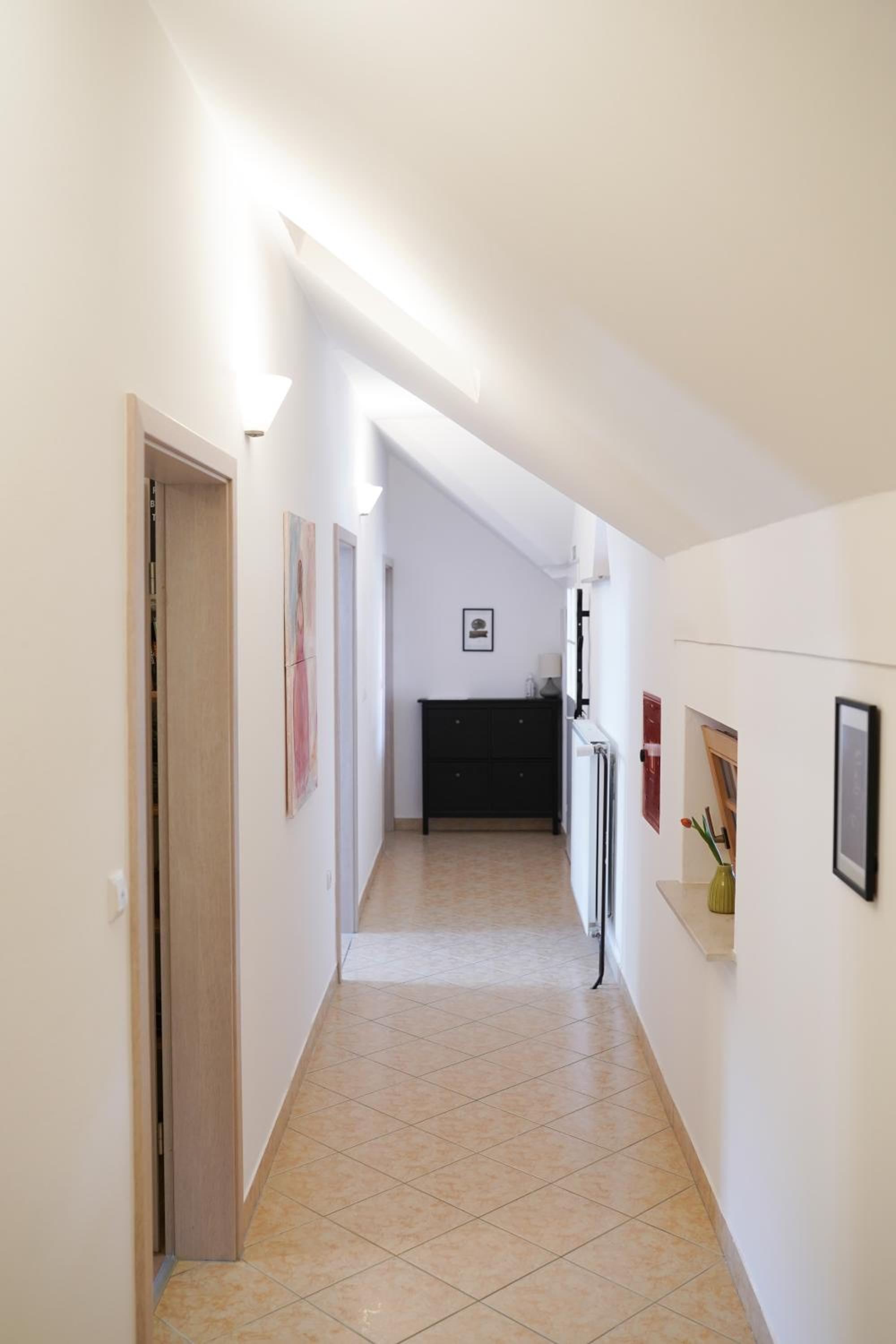 Two-Bedroom Apartment - Photo 18