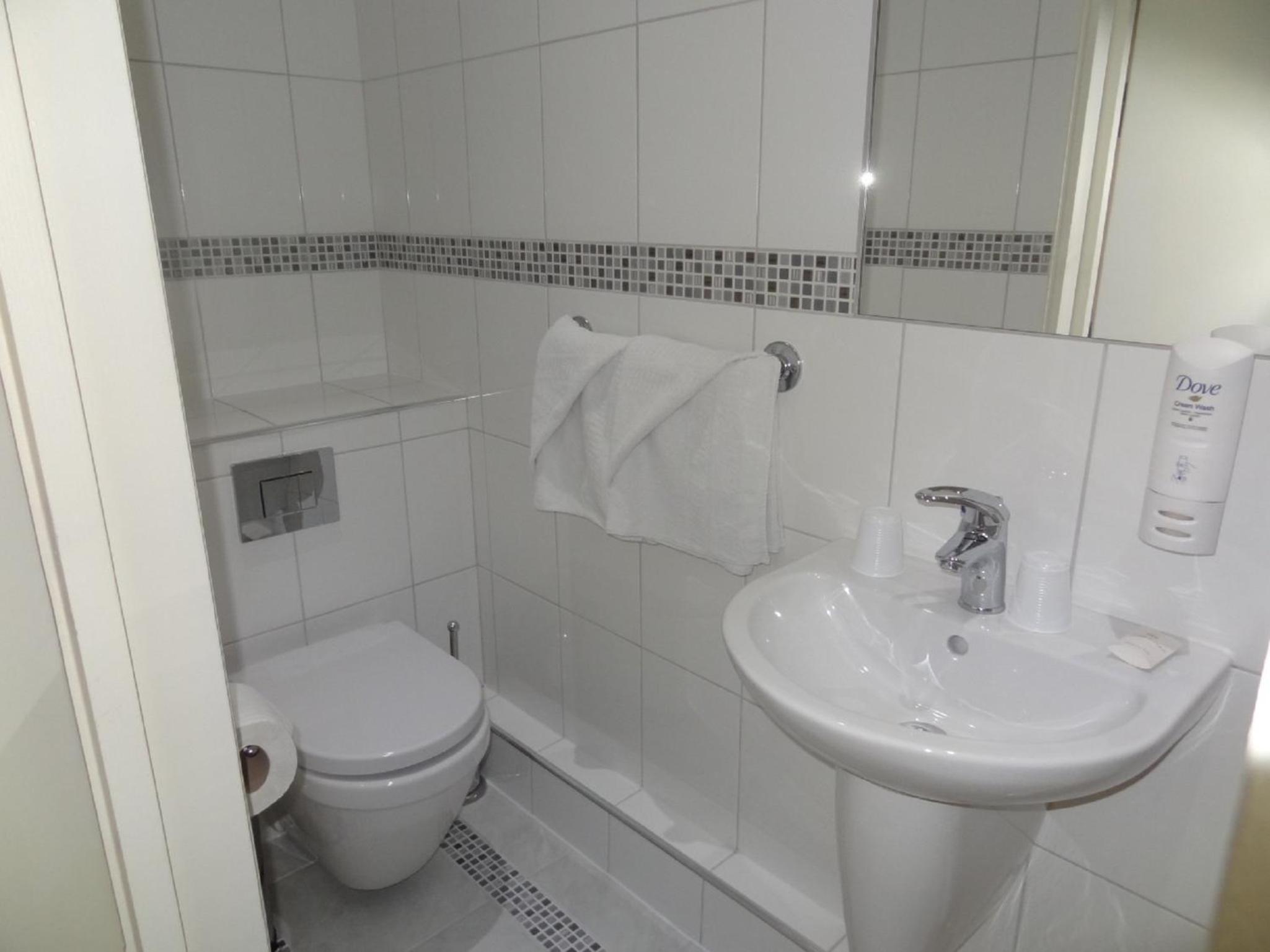 Single Room photo 2