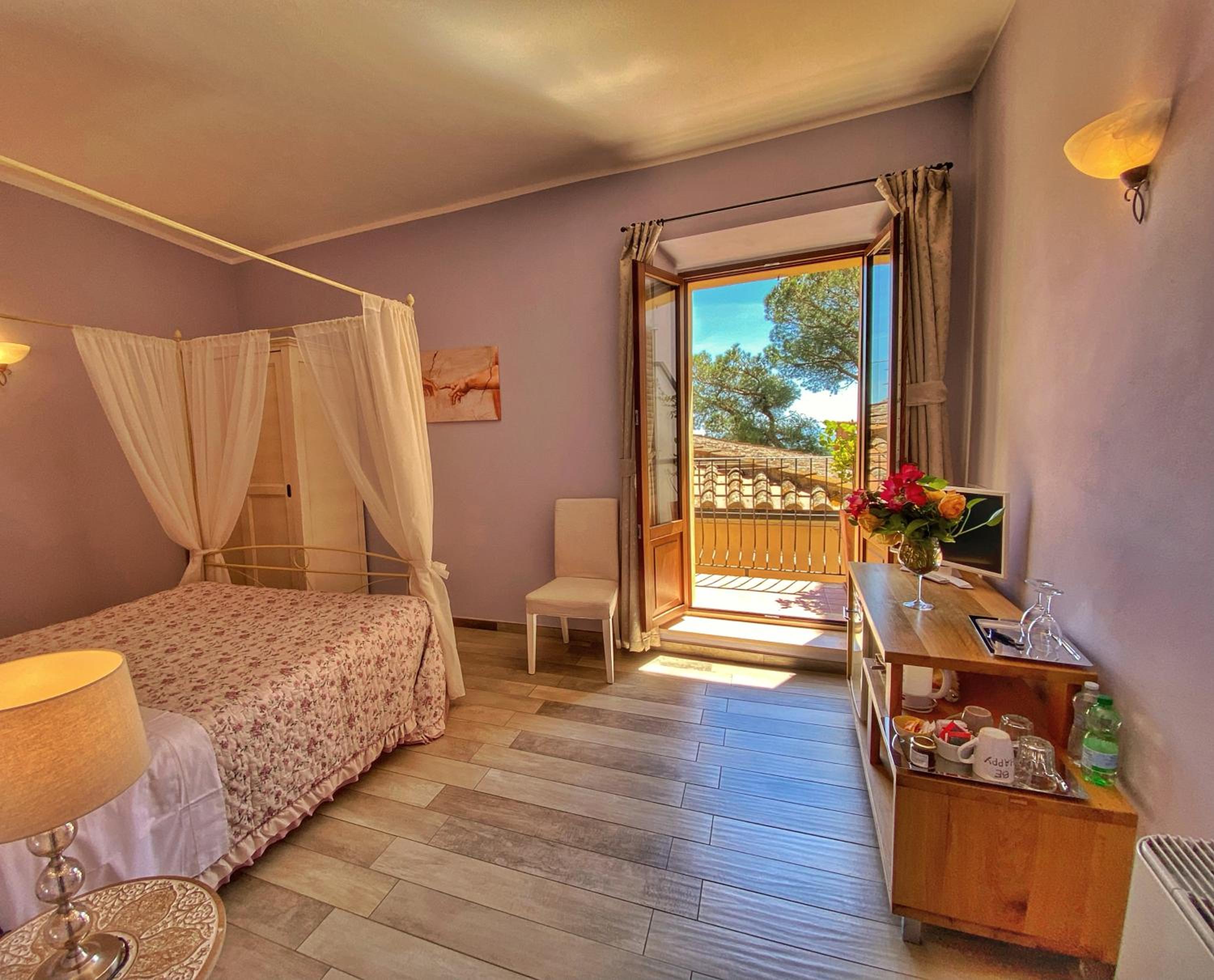 Junior Suite with Balcony photo 1