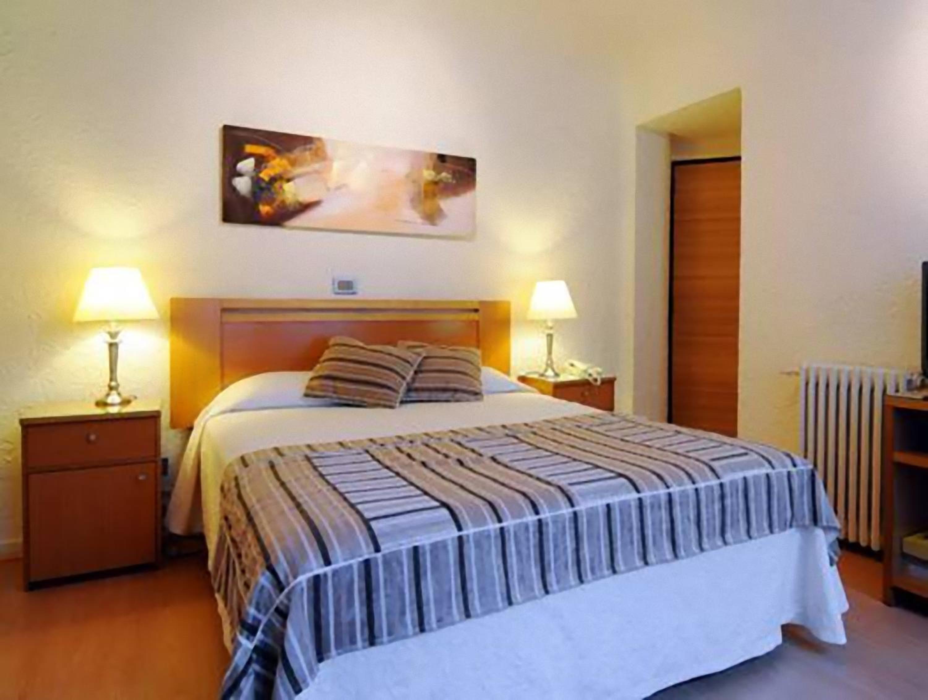 Hotel Montecarlo Santiago — Standard Double Room