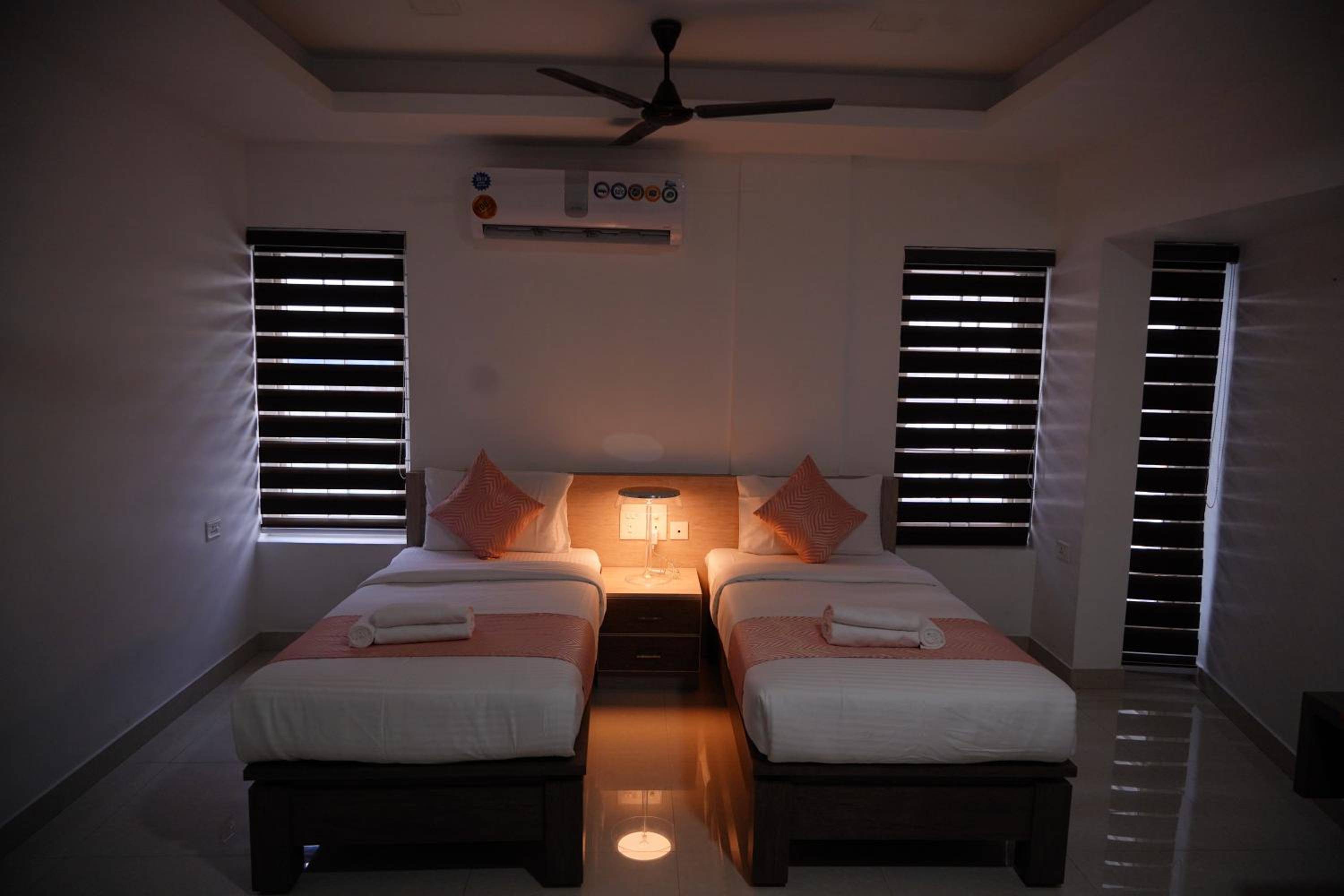 Deluxe Double Room - Photo 1