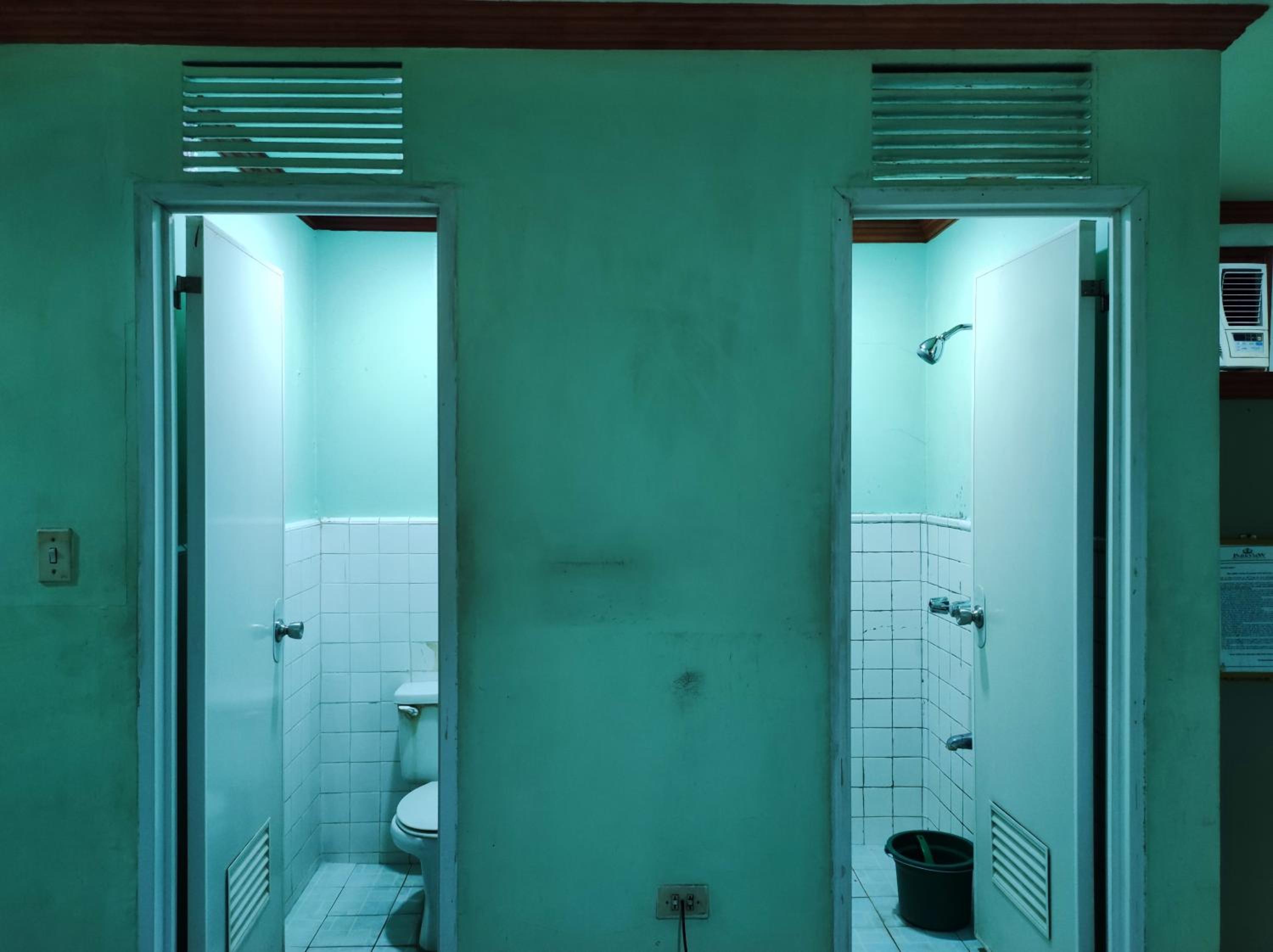 Family Room with Shower - Photo 4