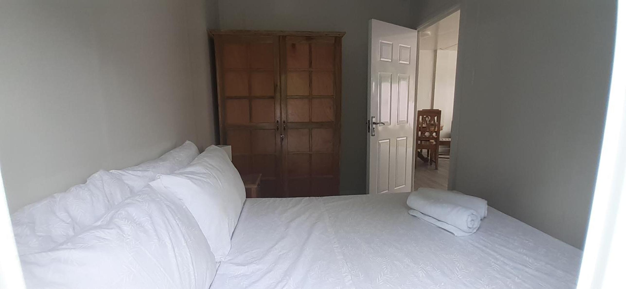 Two-Bedroom House - Photo 33