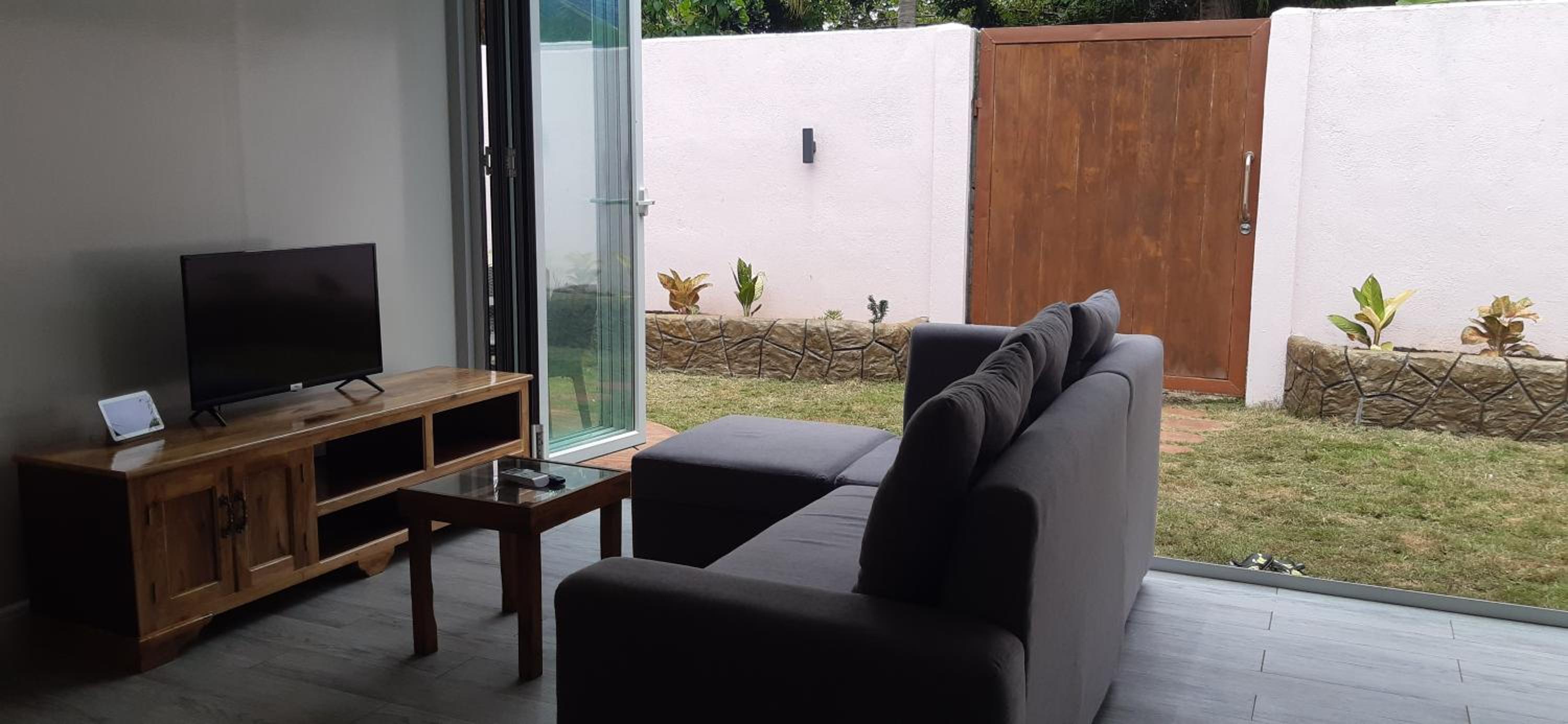 Two-Bedroom House - Photo 30