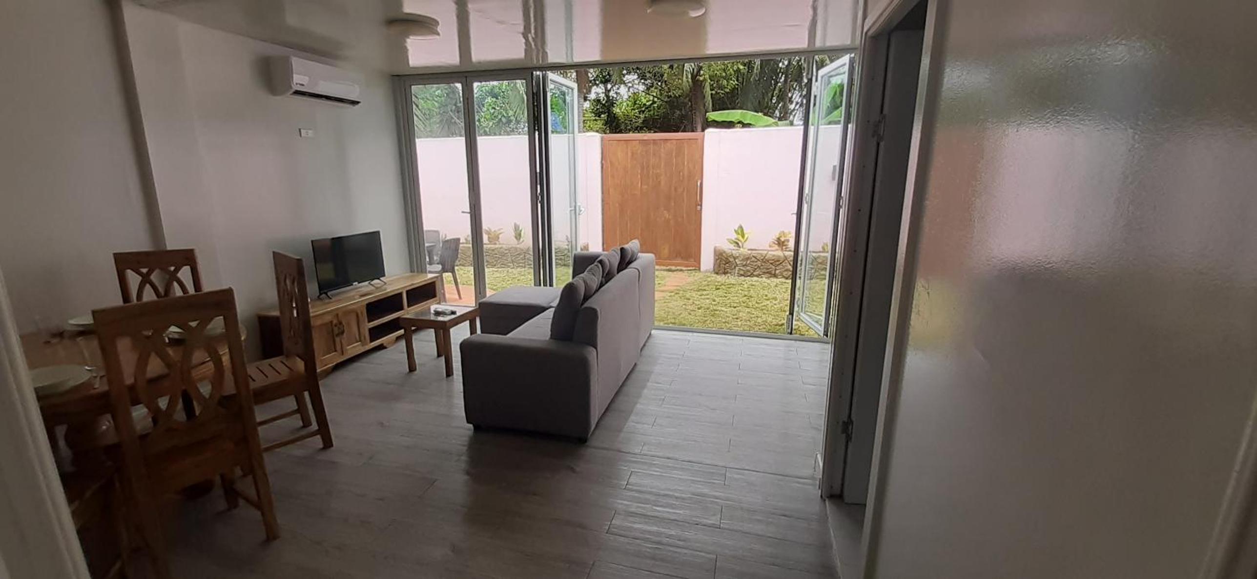 Two-Bedroom House - Photo 21