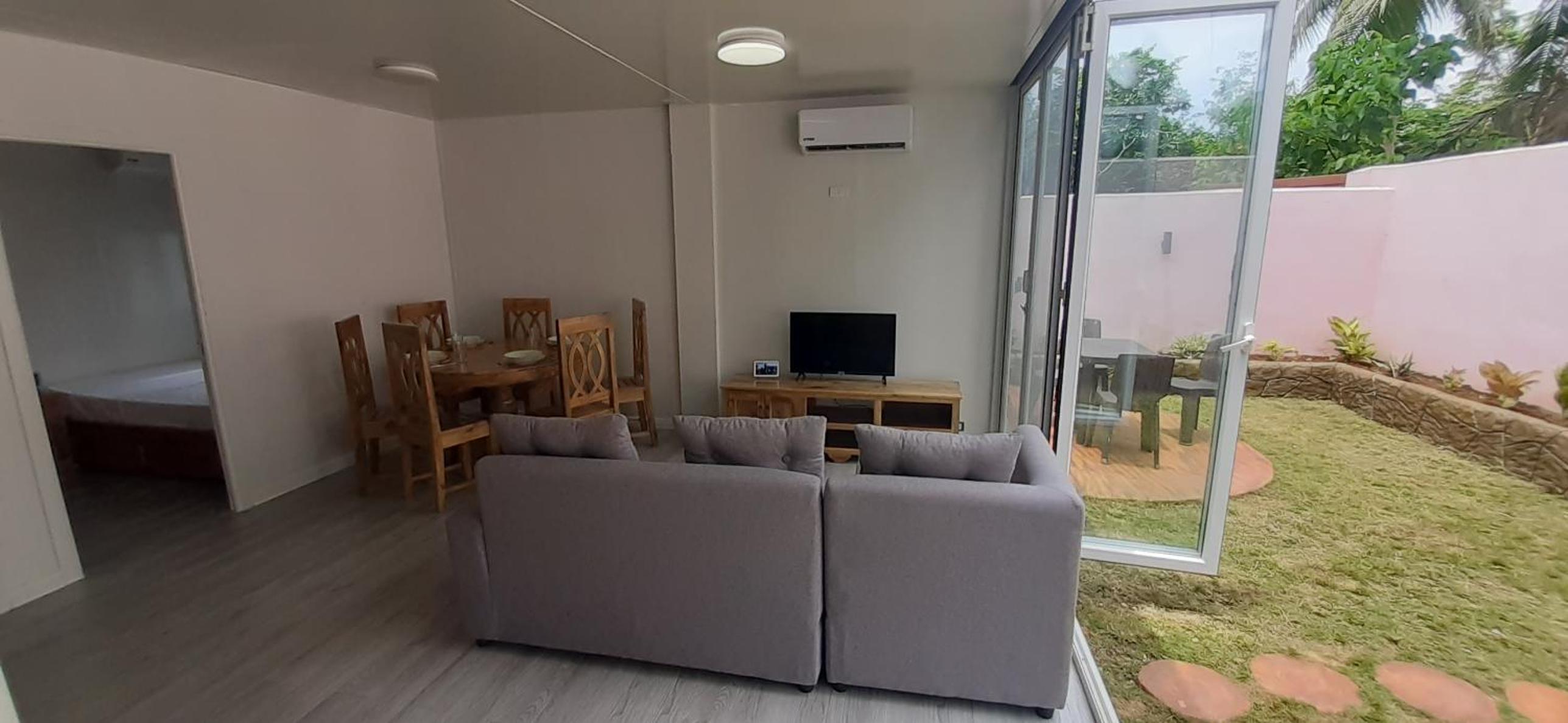 Two-Bedroom House - Photo 18