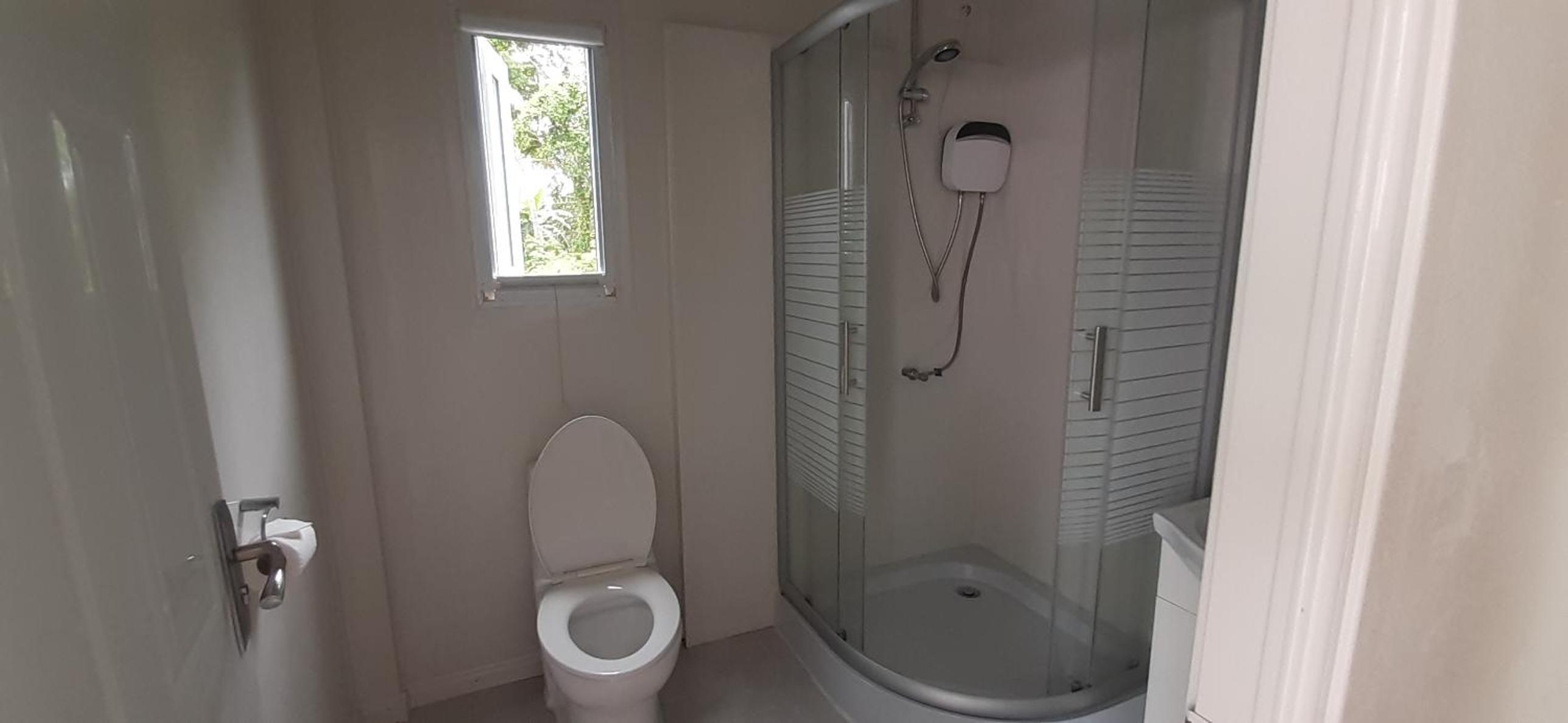Two-Bedroom House - Photo 15