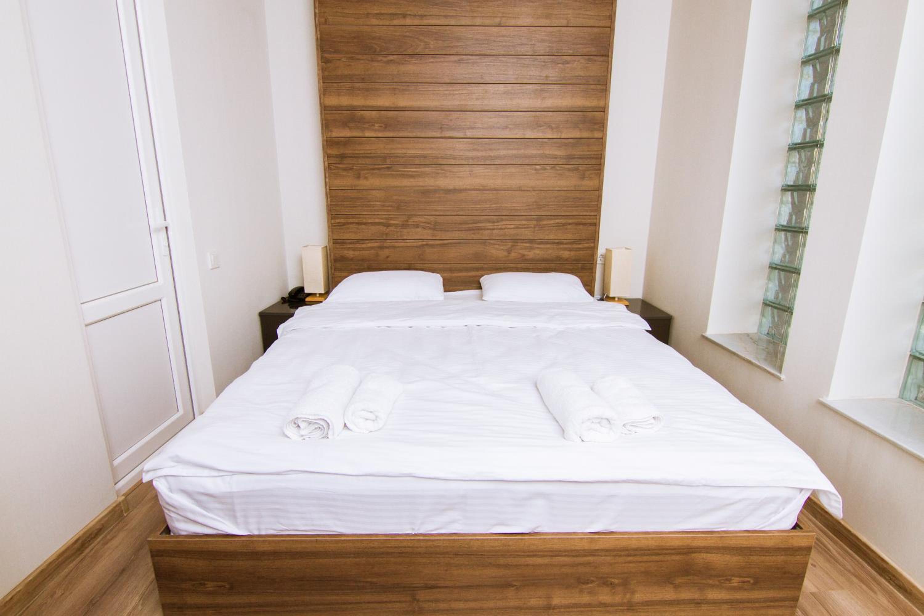 Standard Double Room - Photo 4