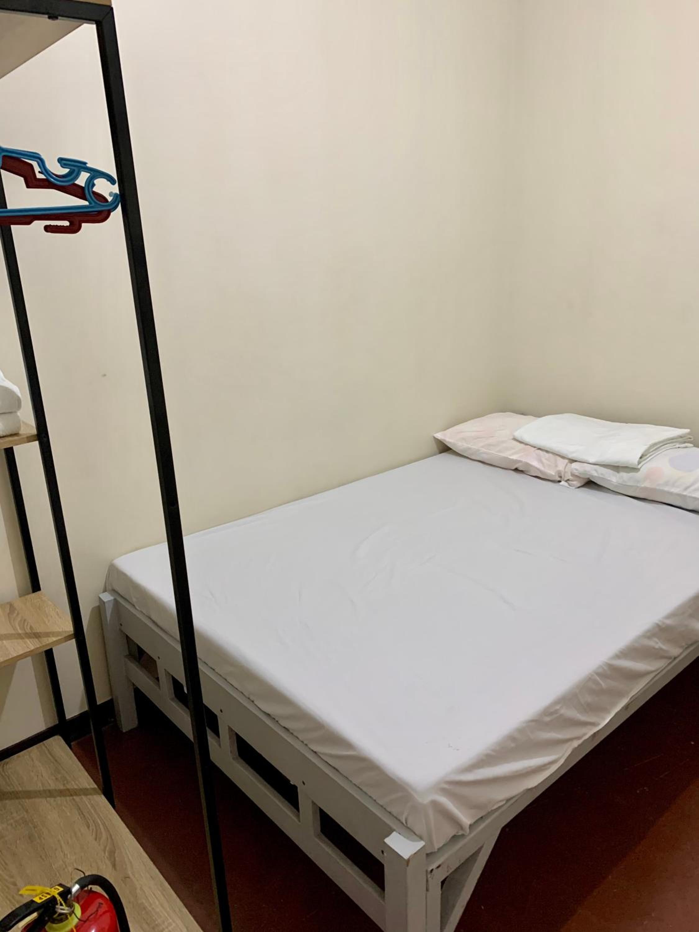 Double Room with Private Bathroom - Photo 3