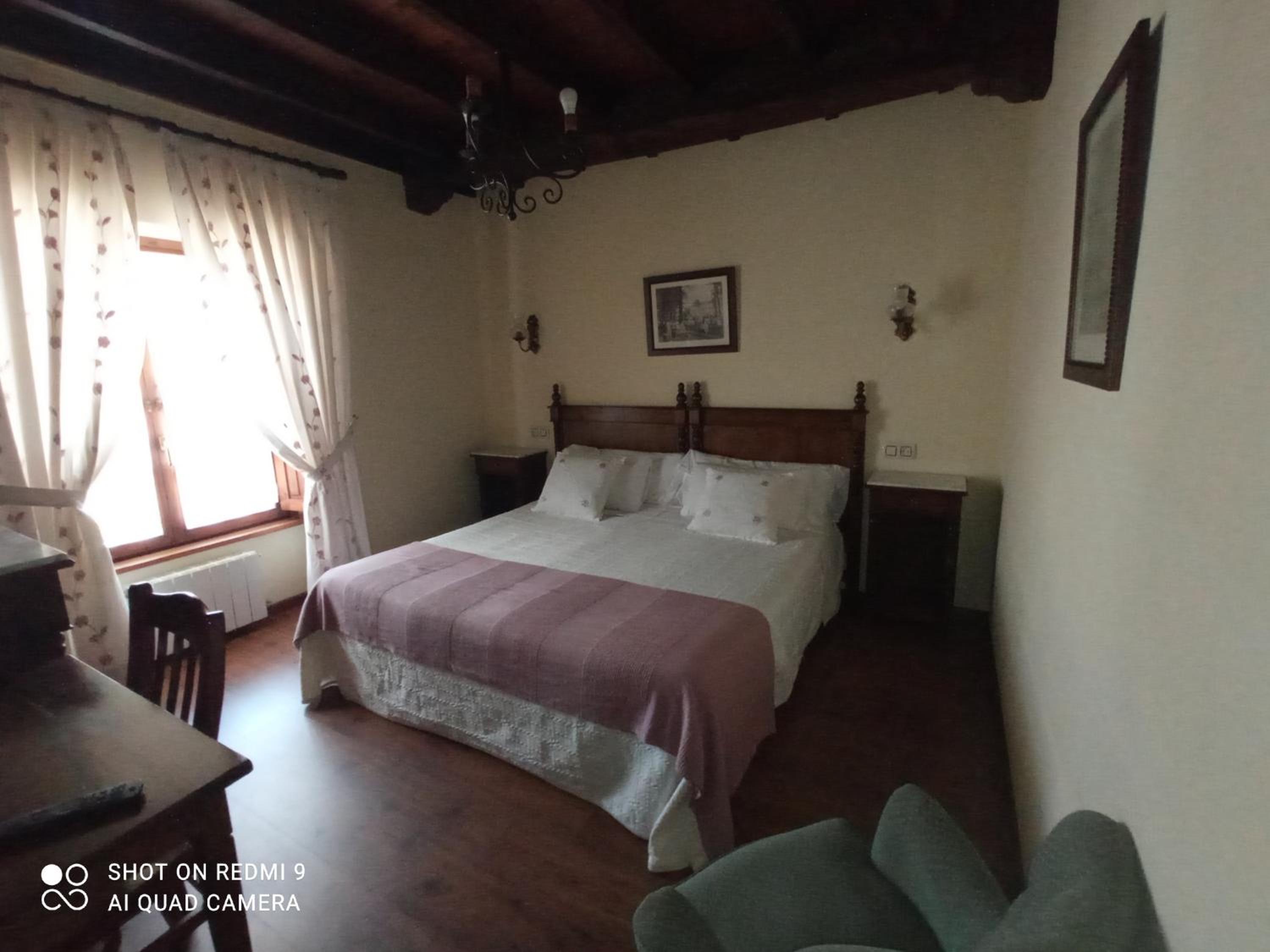 Standard Double or Twin Room photo 2