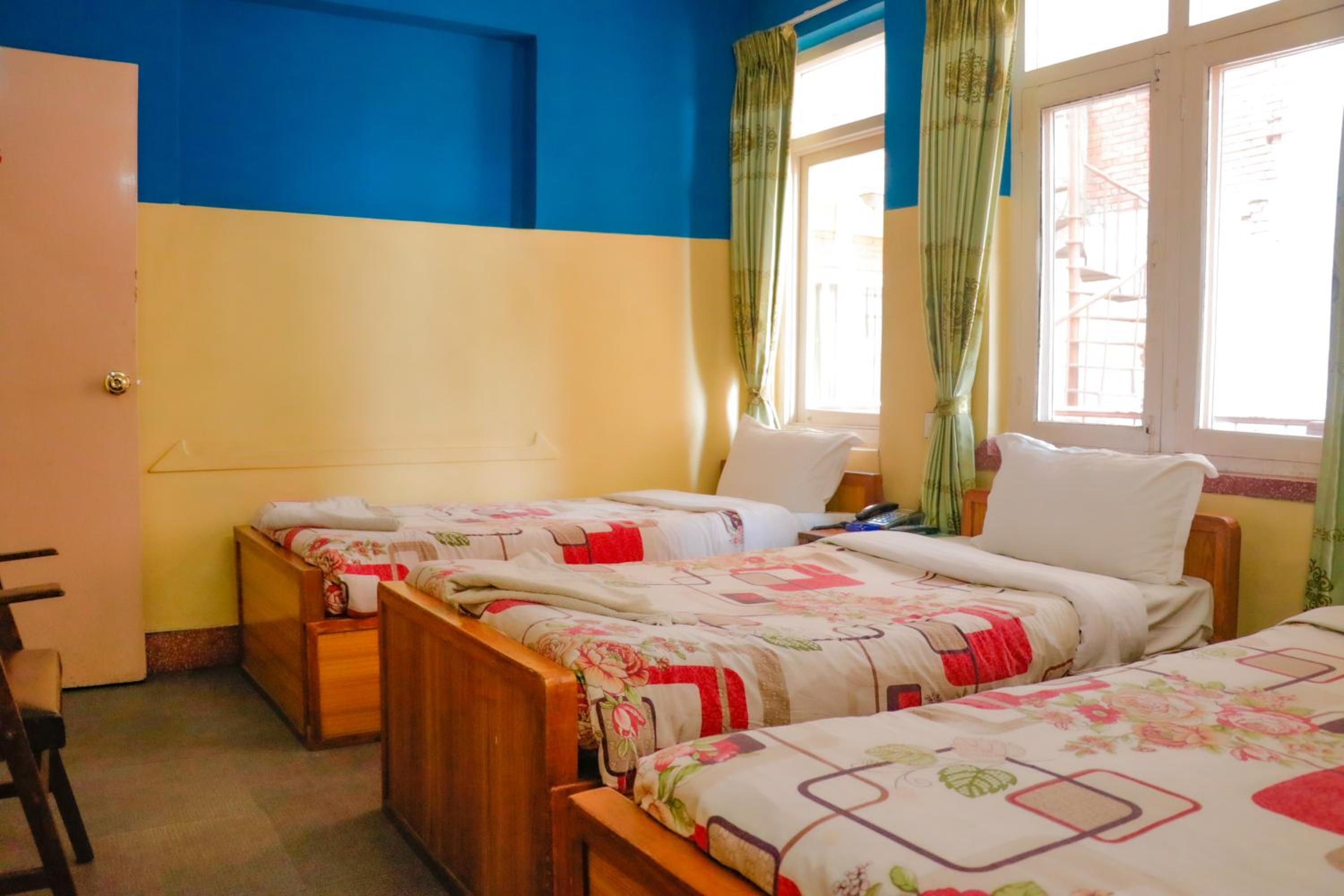 Standard Triple Room - Photo 4