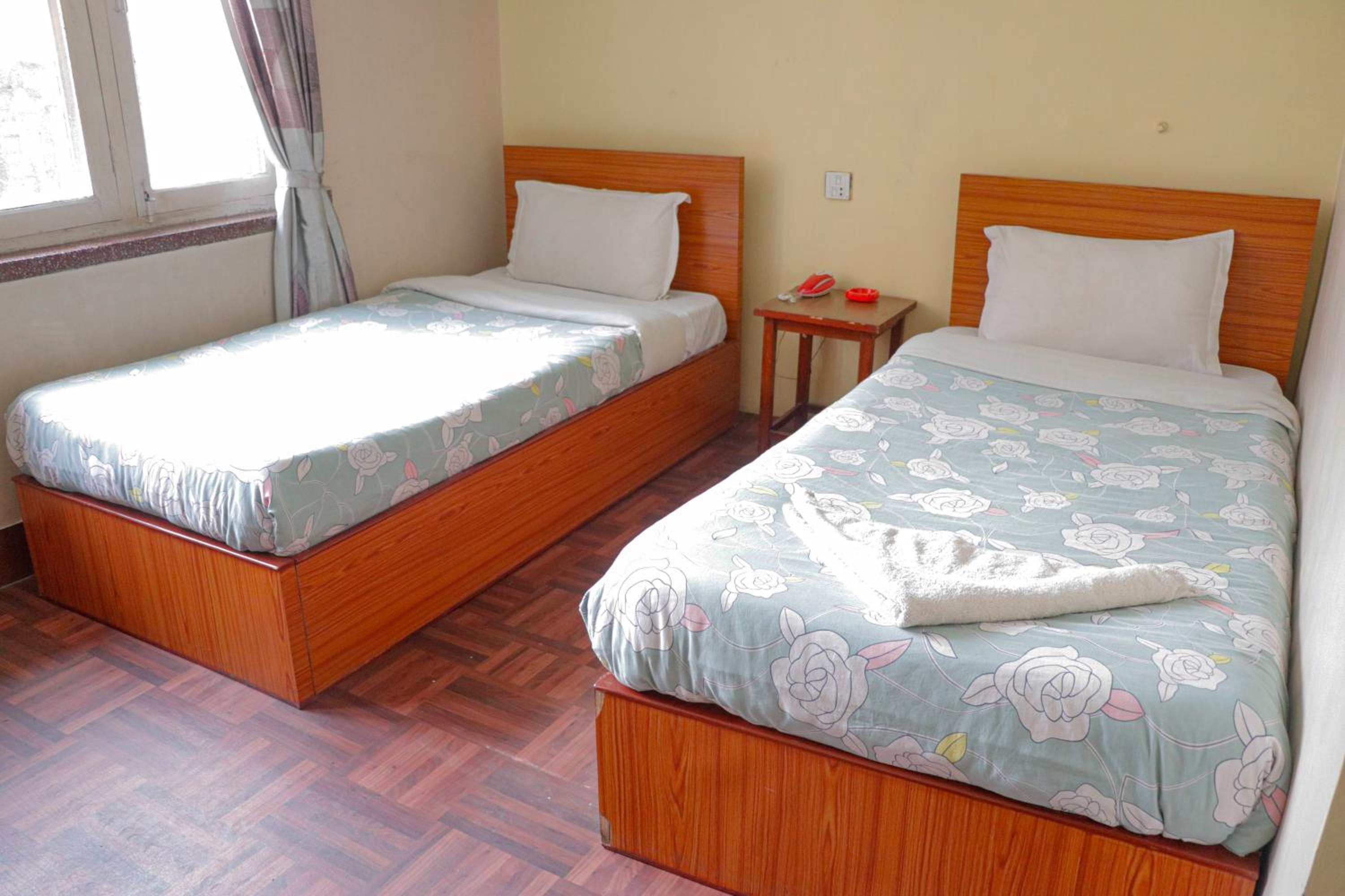 Standard Double or Twin Room - Photo 5