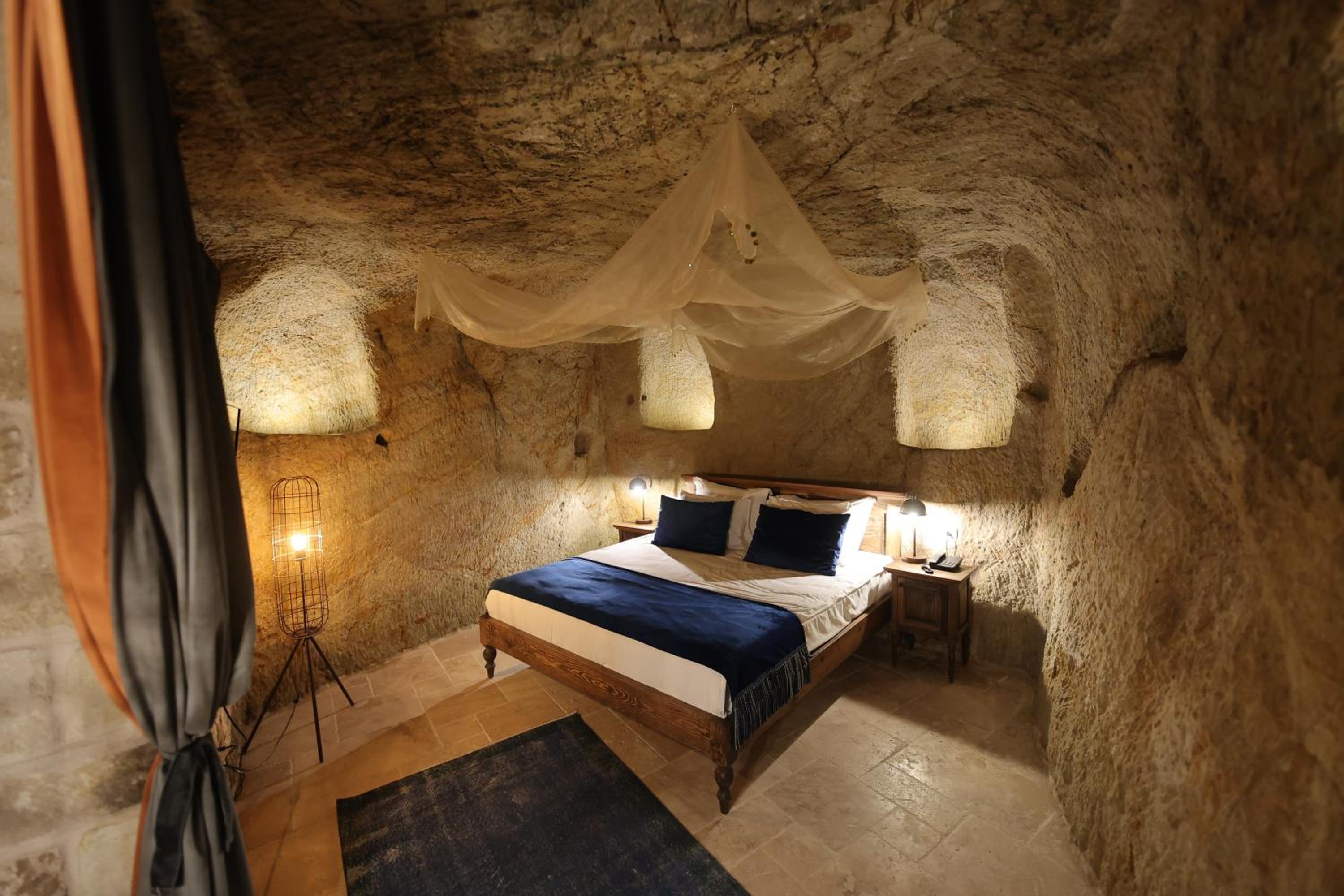Deluxe Room - Photo 1