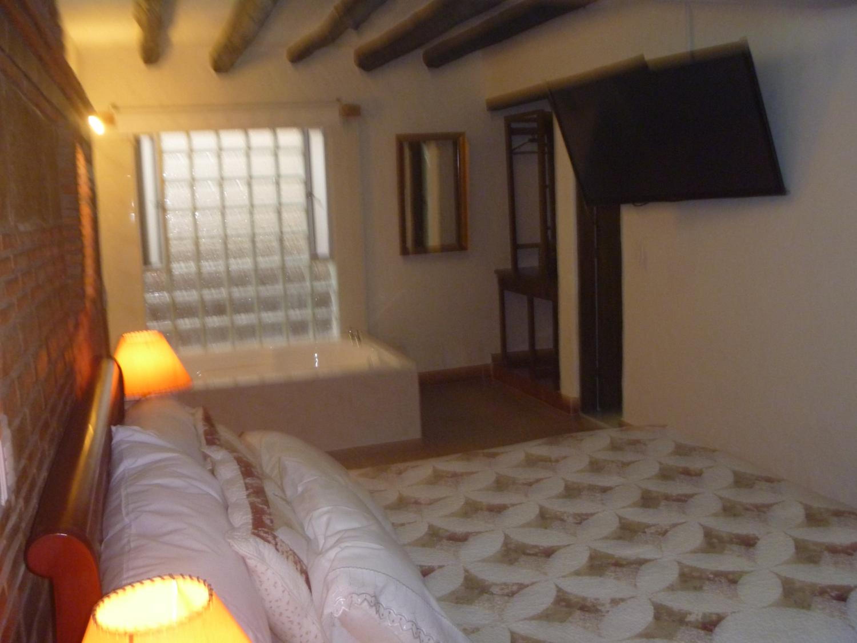 Superior Room with Spa Bath photo 2