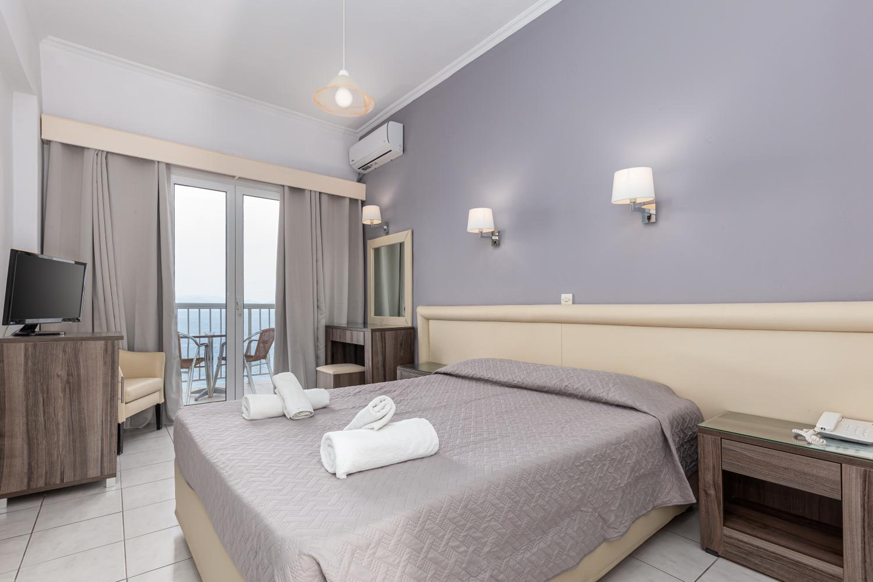 Twin Room Sea View - Photo 4