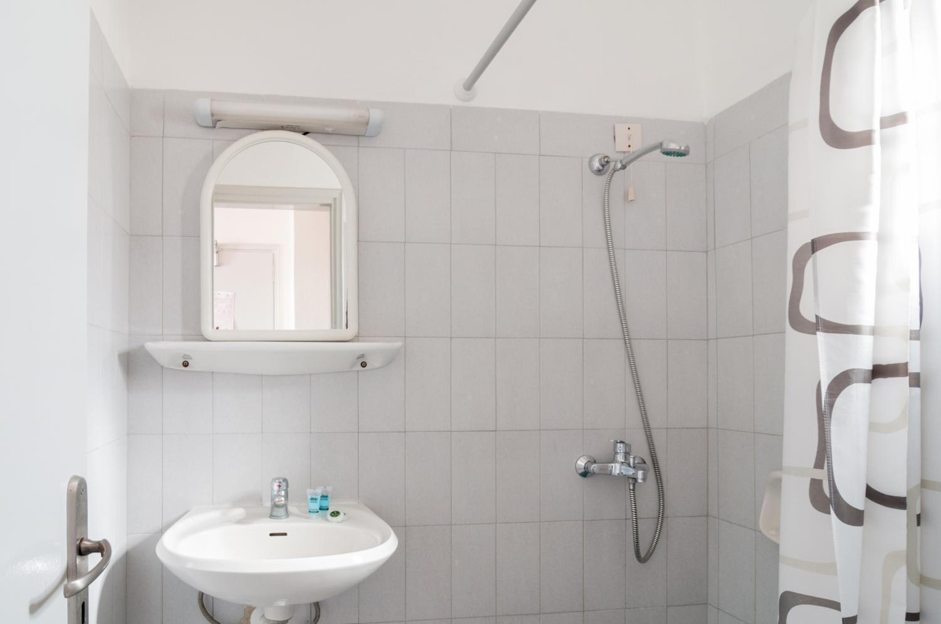 Double Room - Photo 33