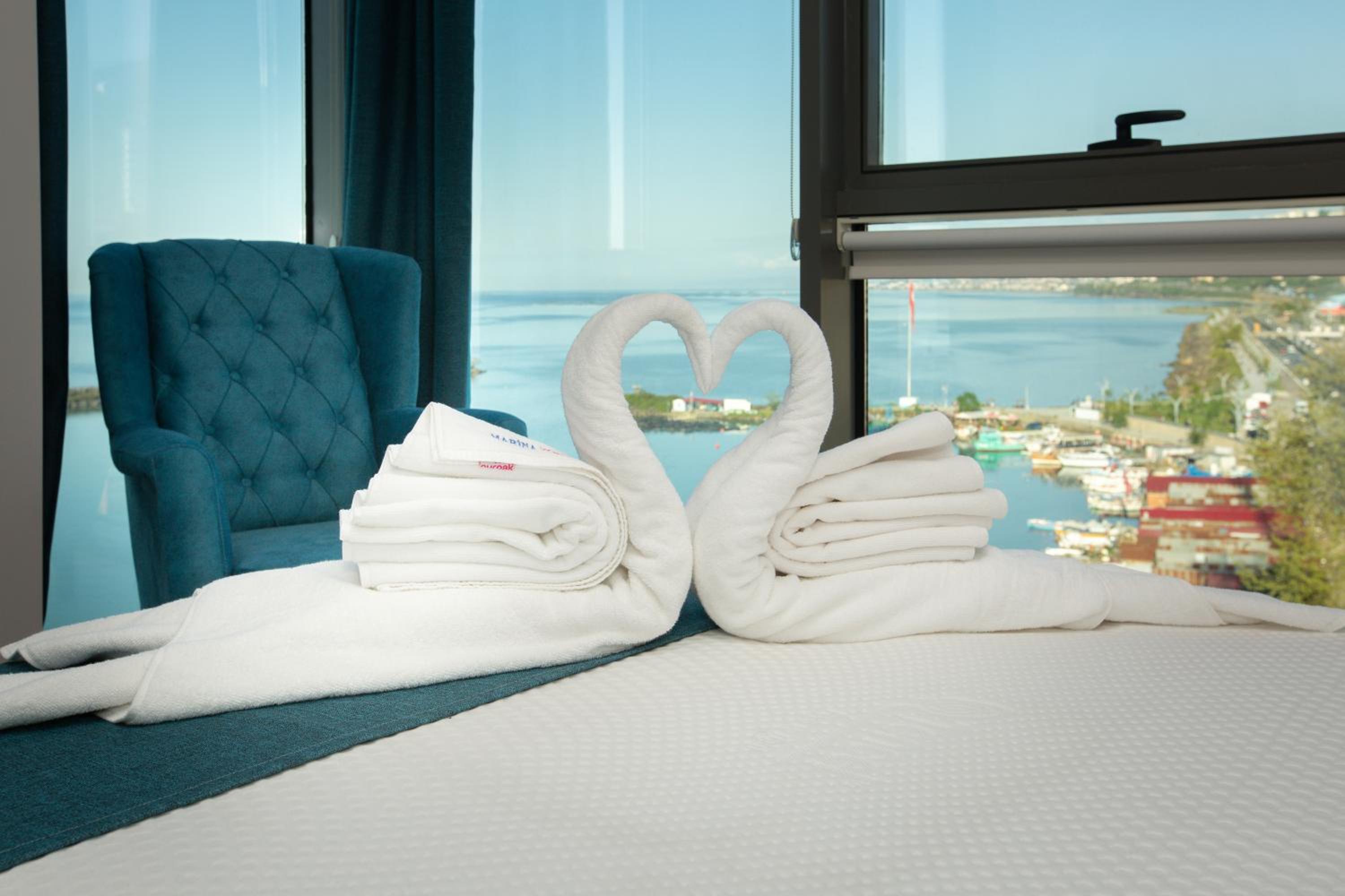 Two-Bedroom Suite with Sea View - Photo 10