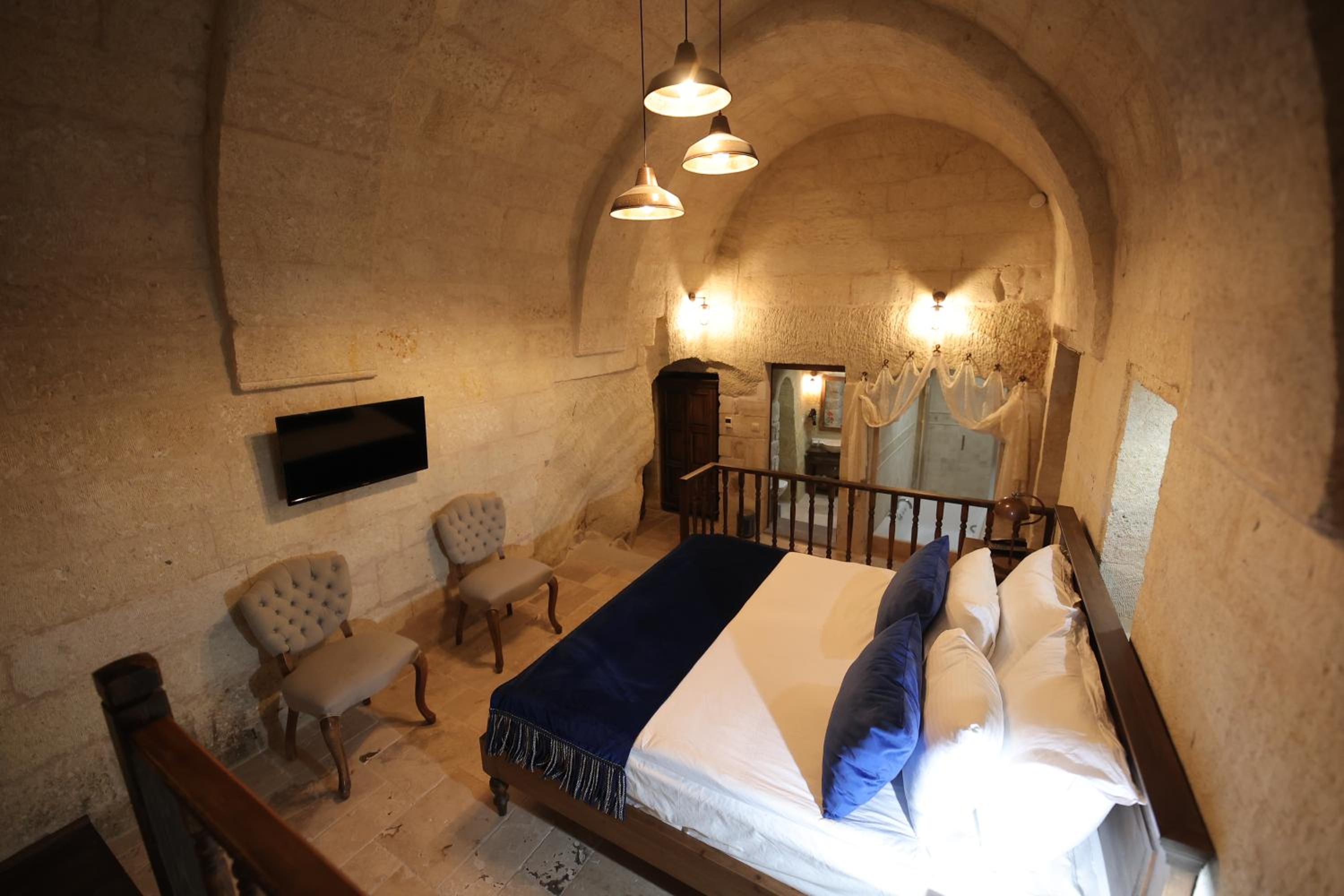 Superior King Room - Photo 1