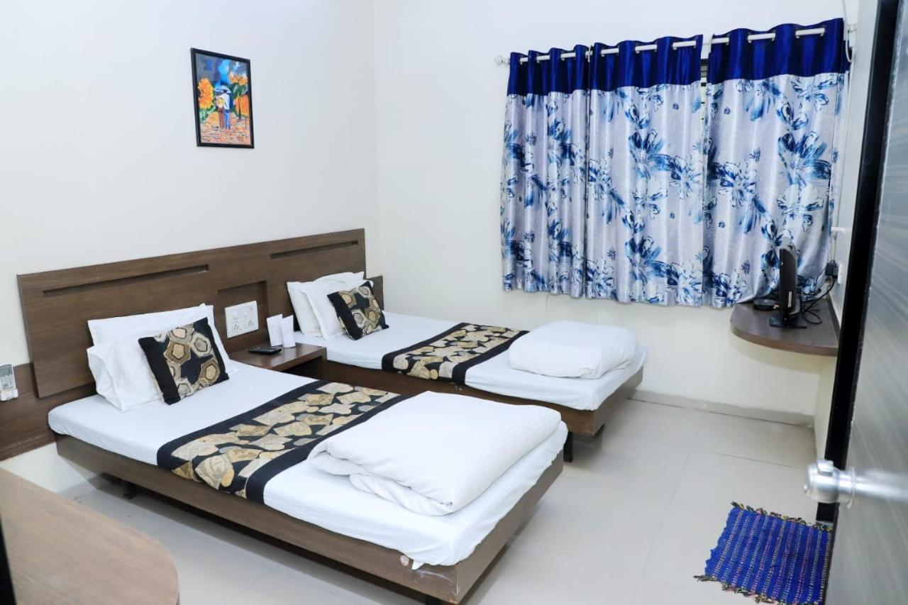 Standard Double Room With Fan photo 2