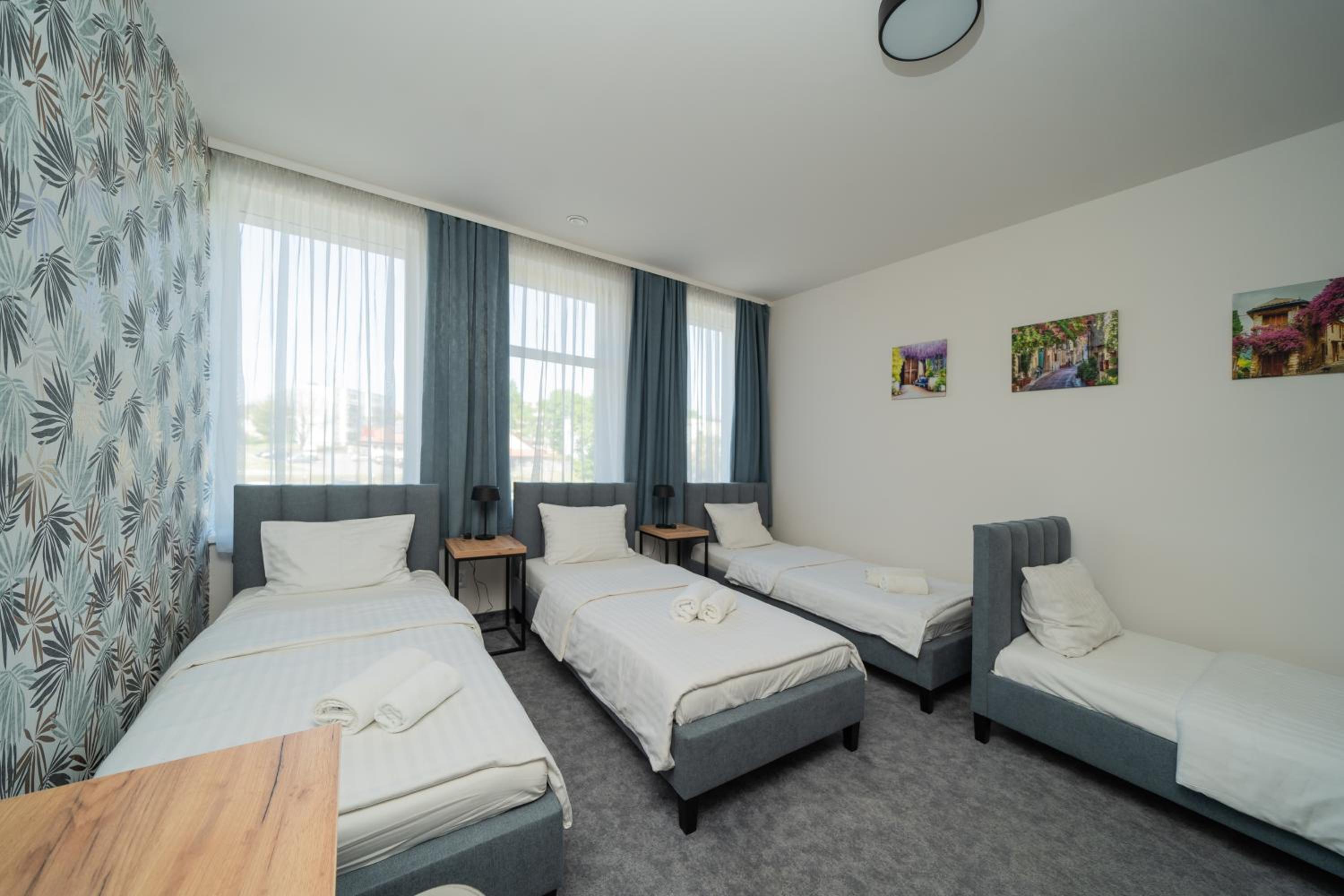 Quadruple Room - Photo 5