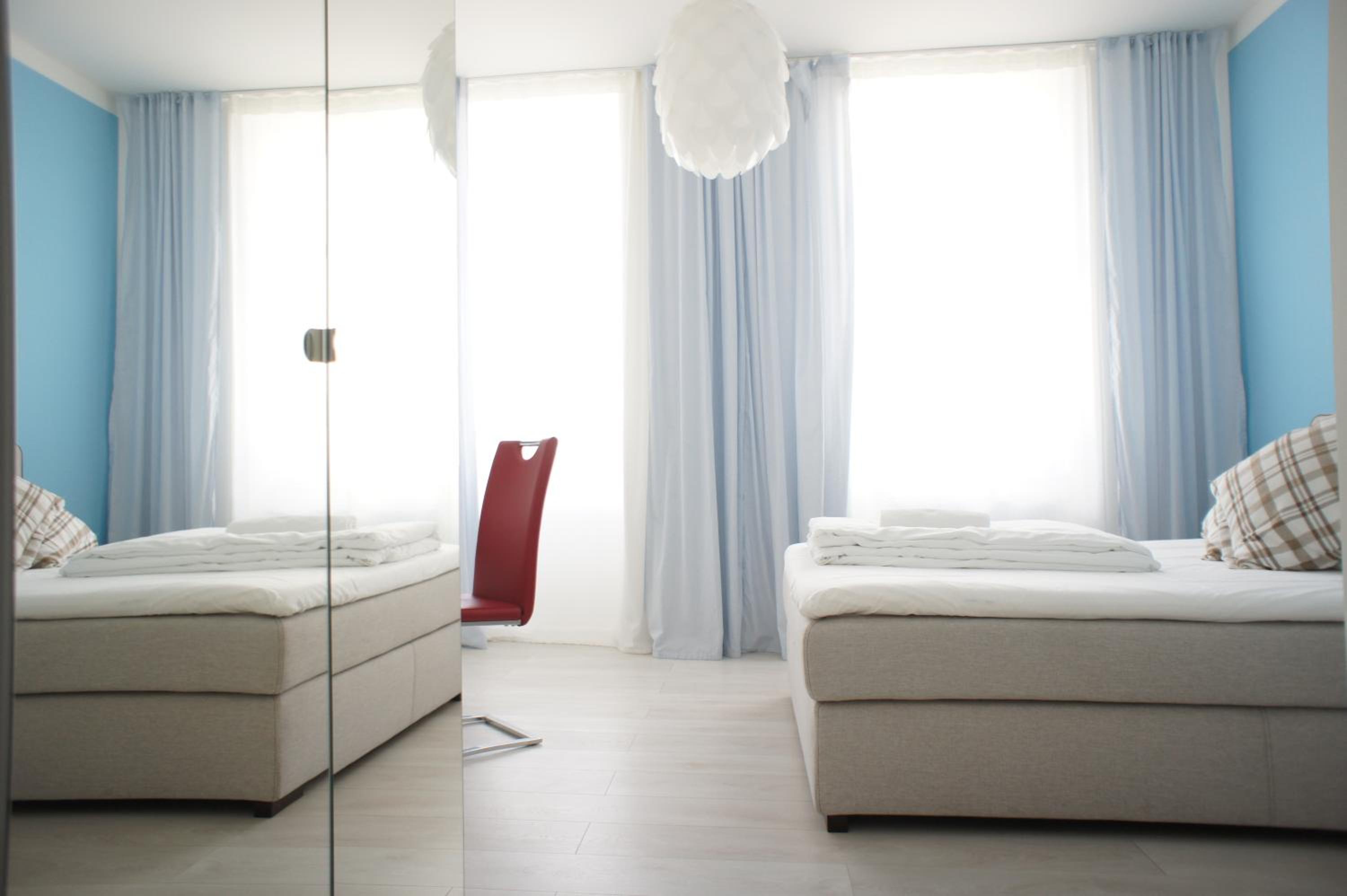 Large Double Room photo 3