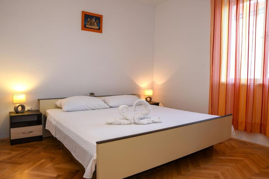 Apartment photo 3