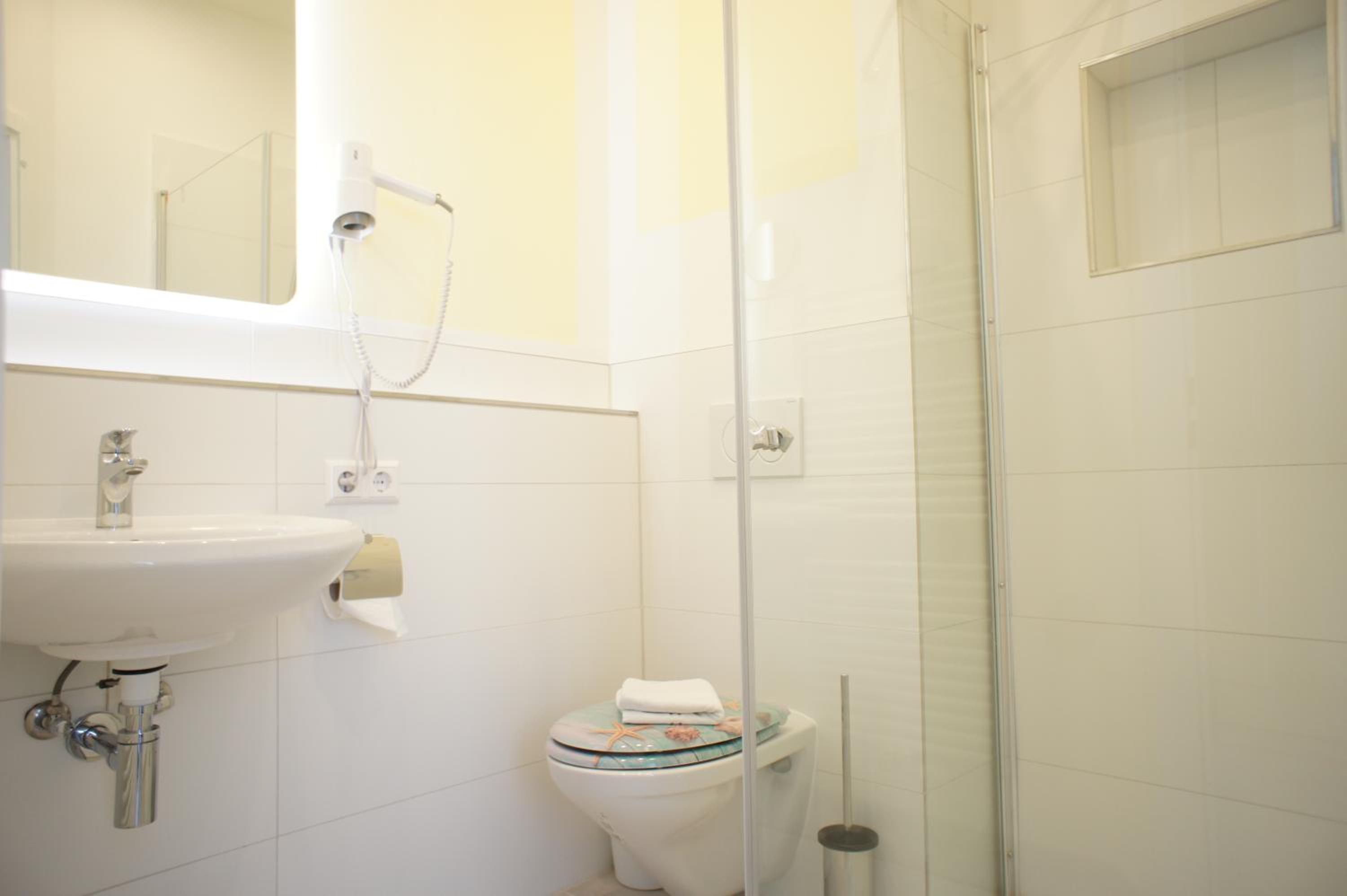 Large Double Room photo 2