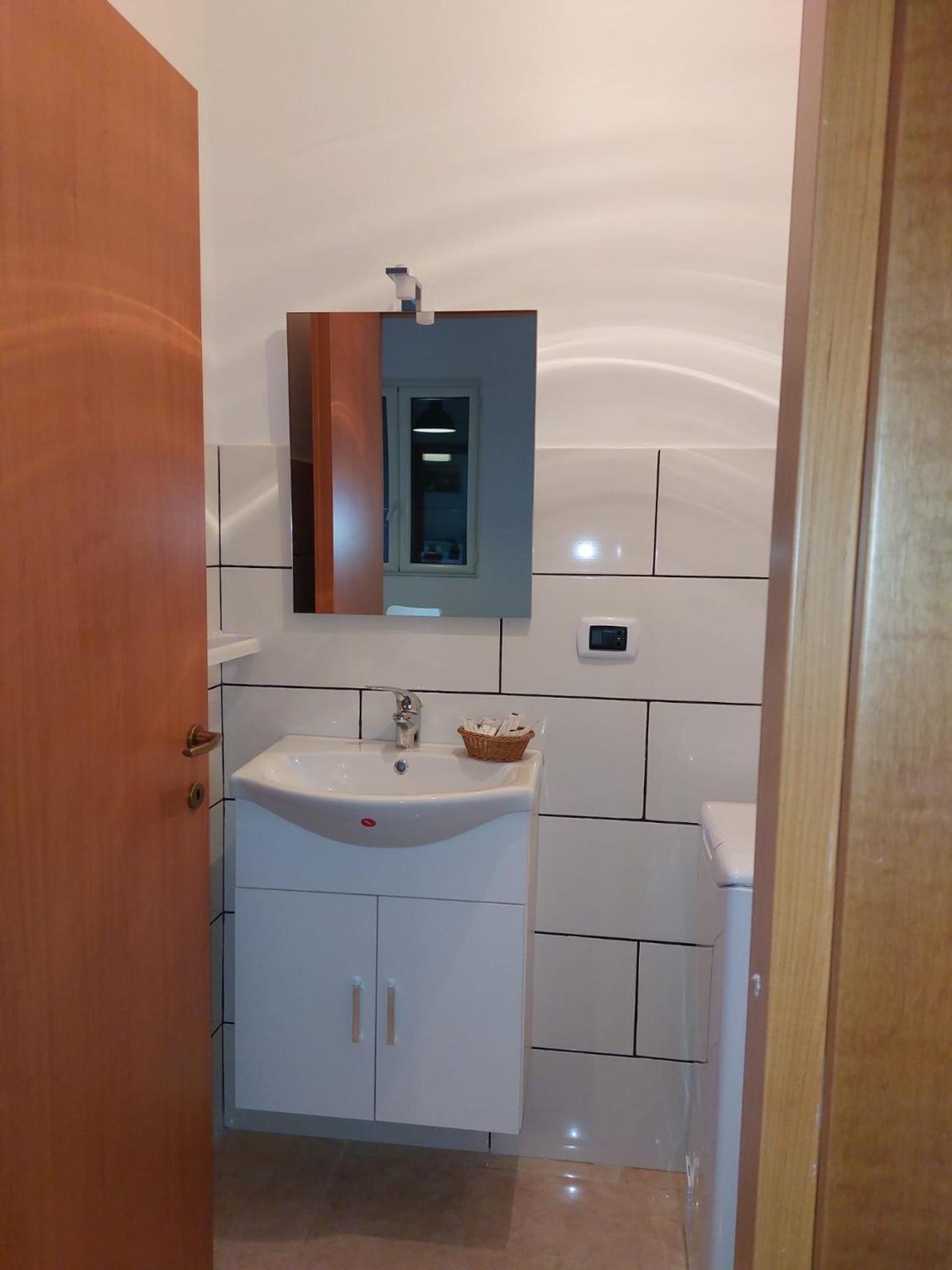 One-Bedroom House photo 3