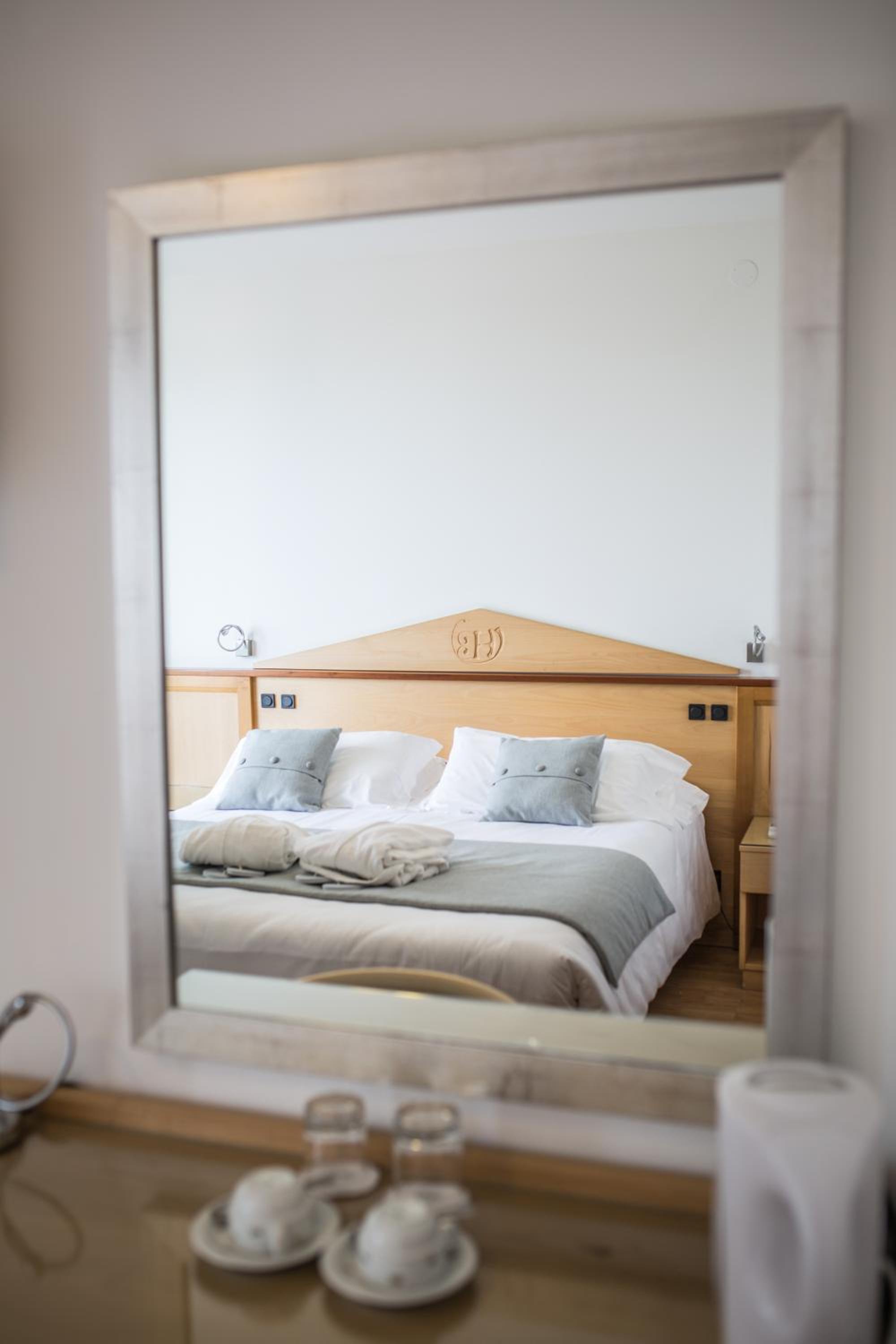 Double Room - Photo 12