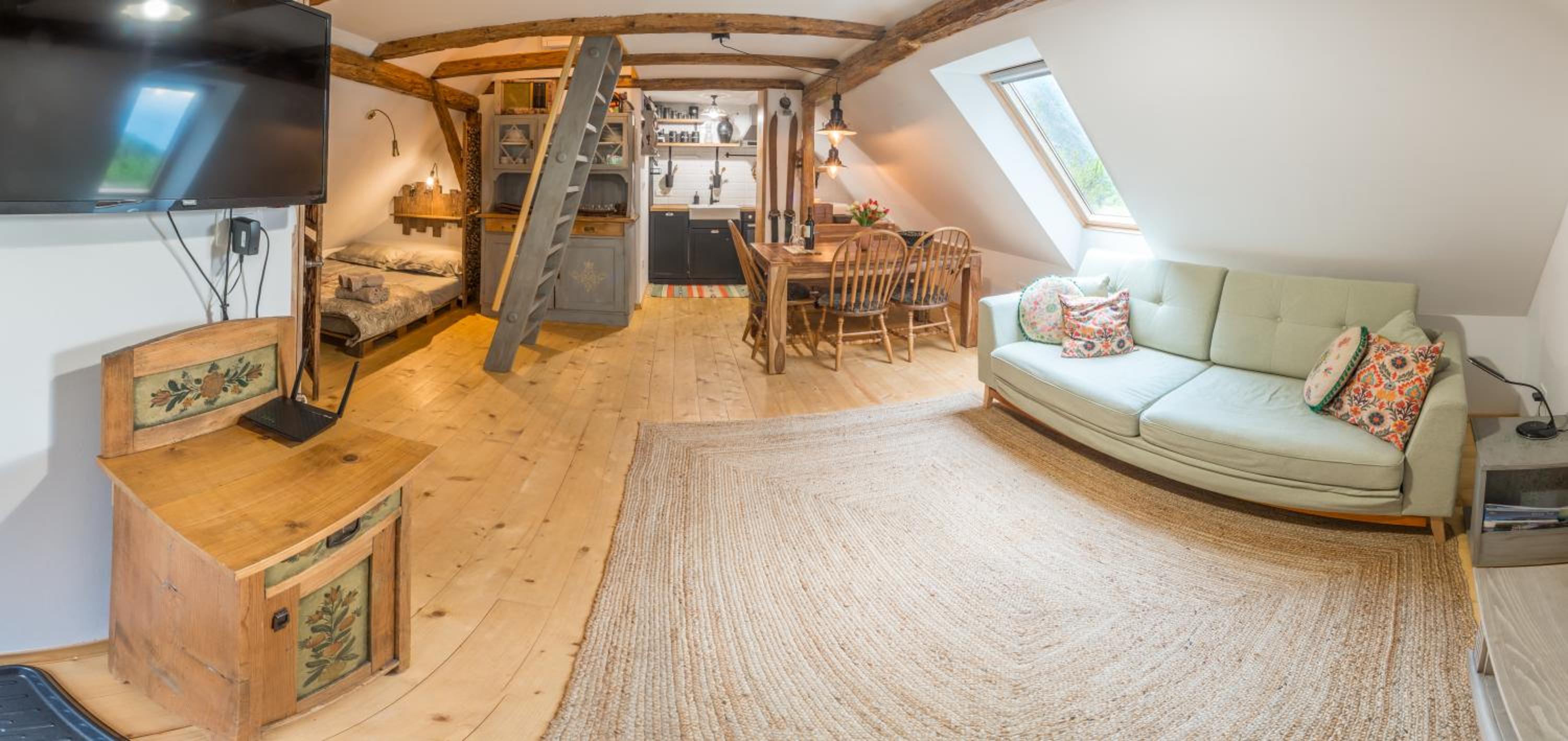One-Bedroom Apartment - Photo 14