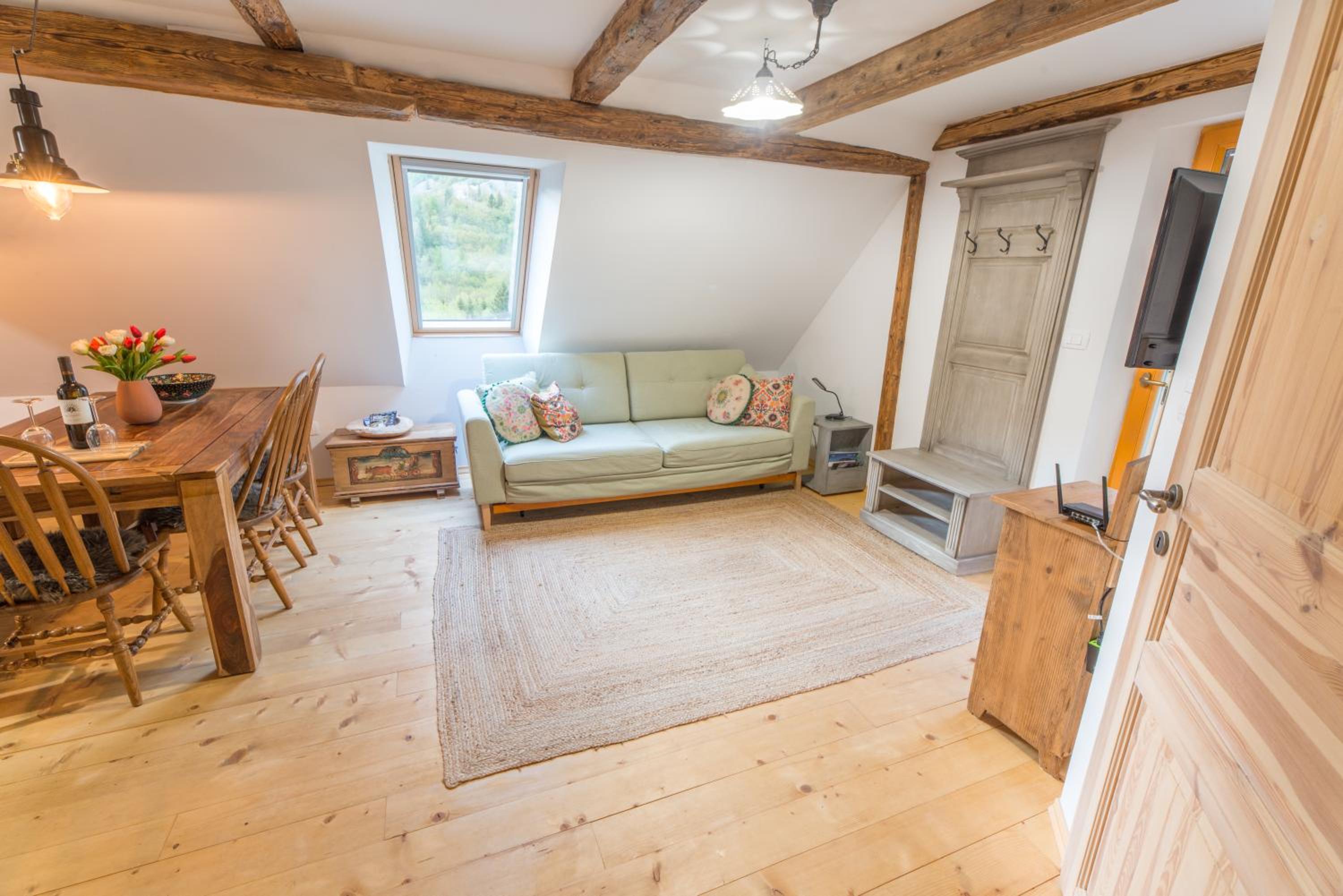 One-Bedroom Apartment - Photo 20
