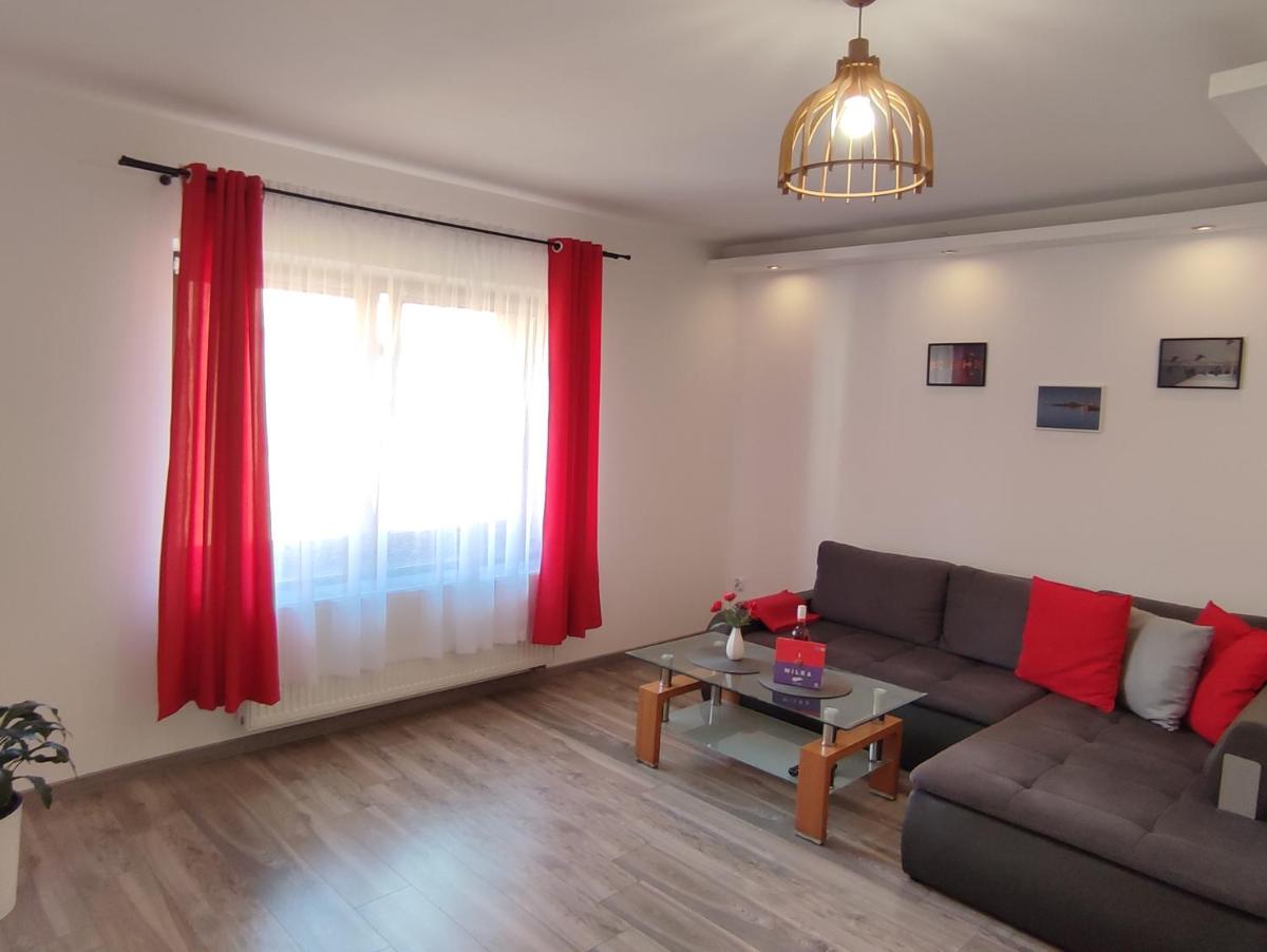 Two-Bedroom Apartment - Photo 3