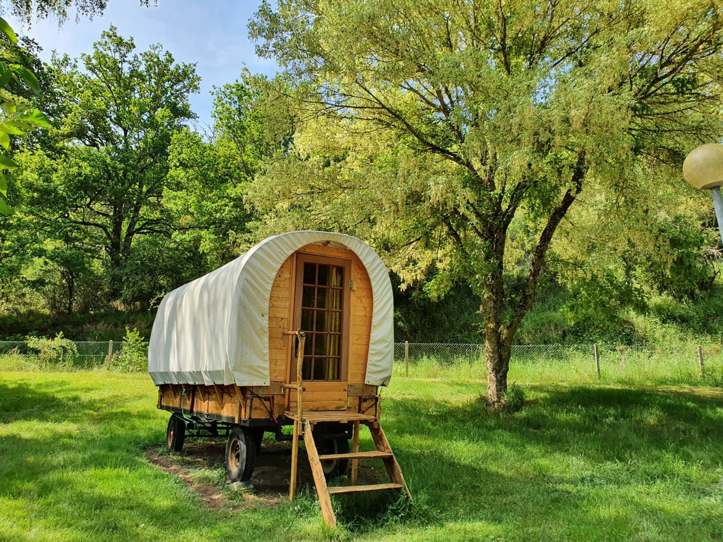 Tent Western photo 1