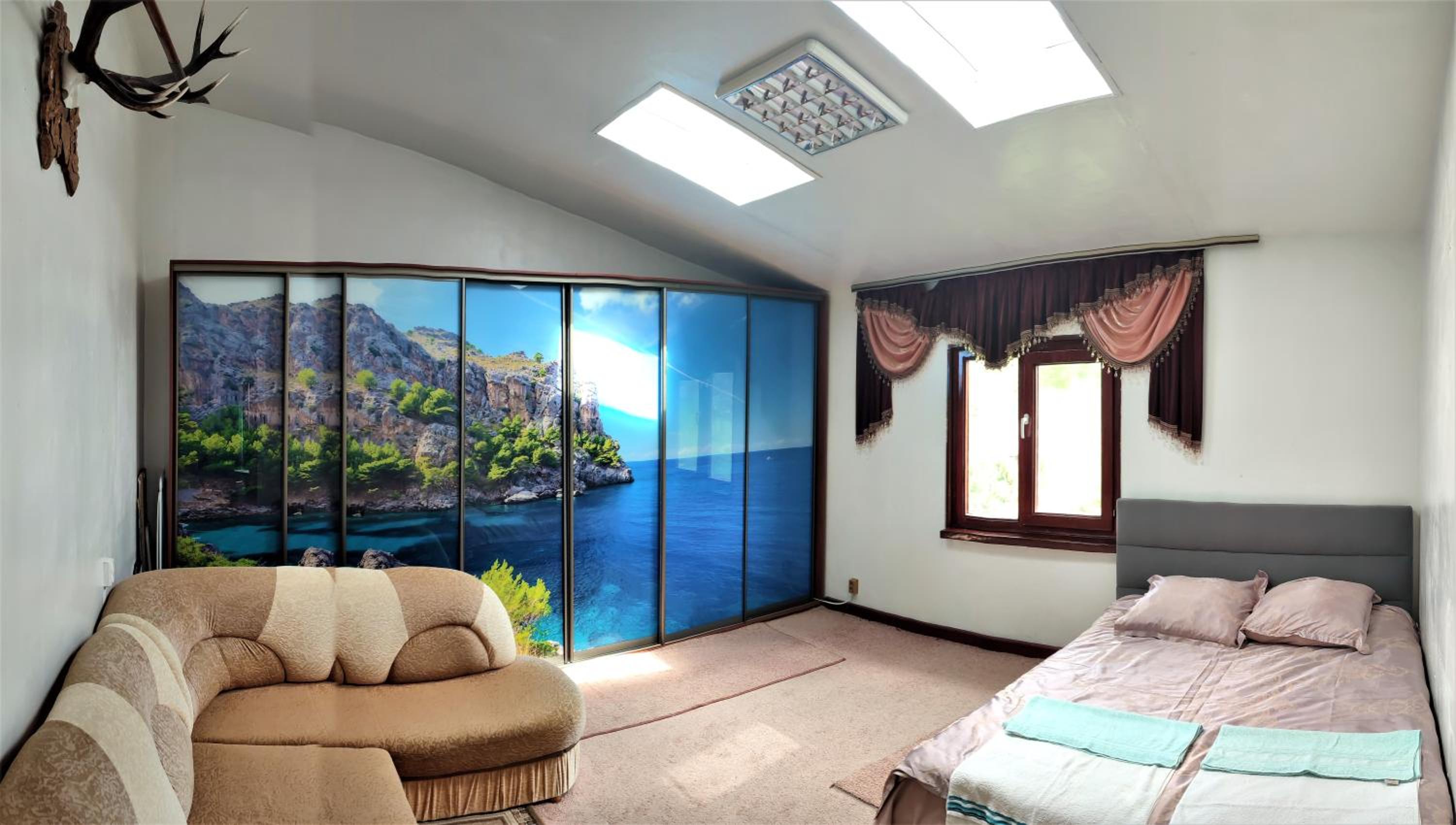Suite with Mountain View photo 1