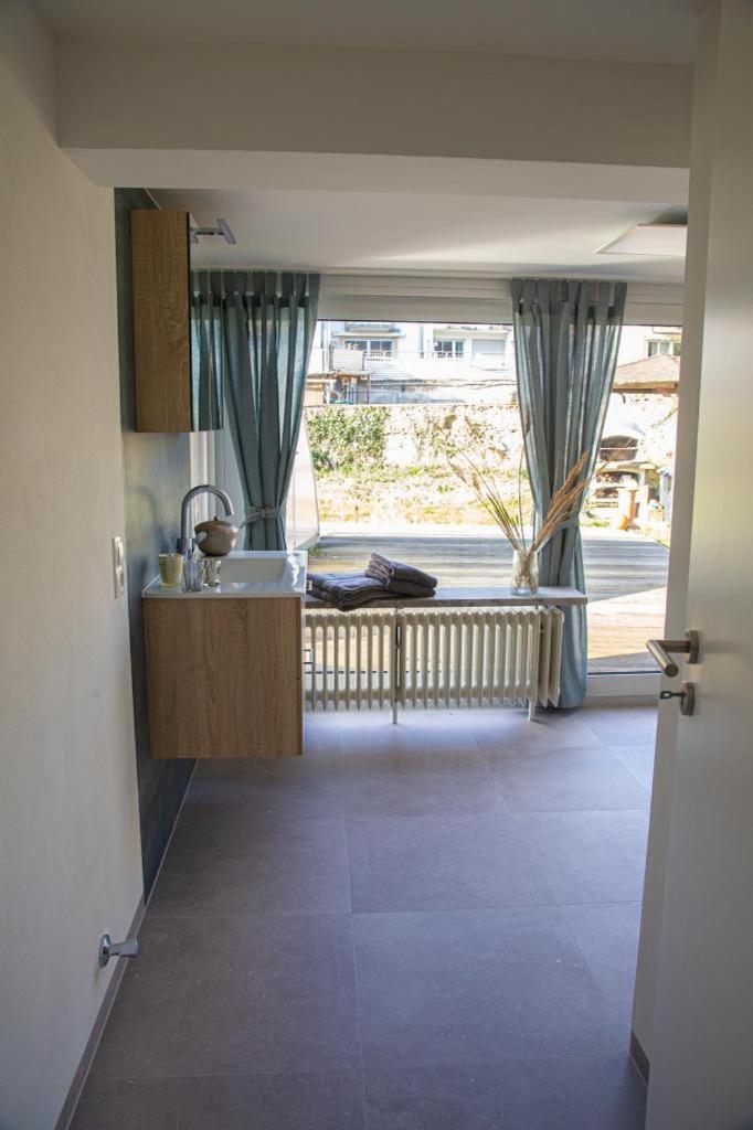 One-Bedroom Apartment - Photo 8