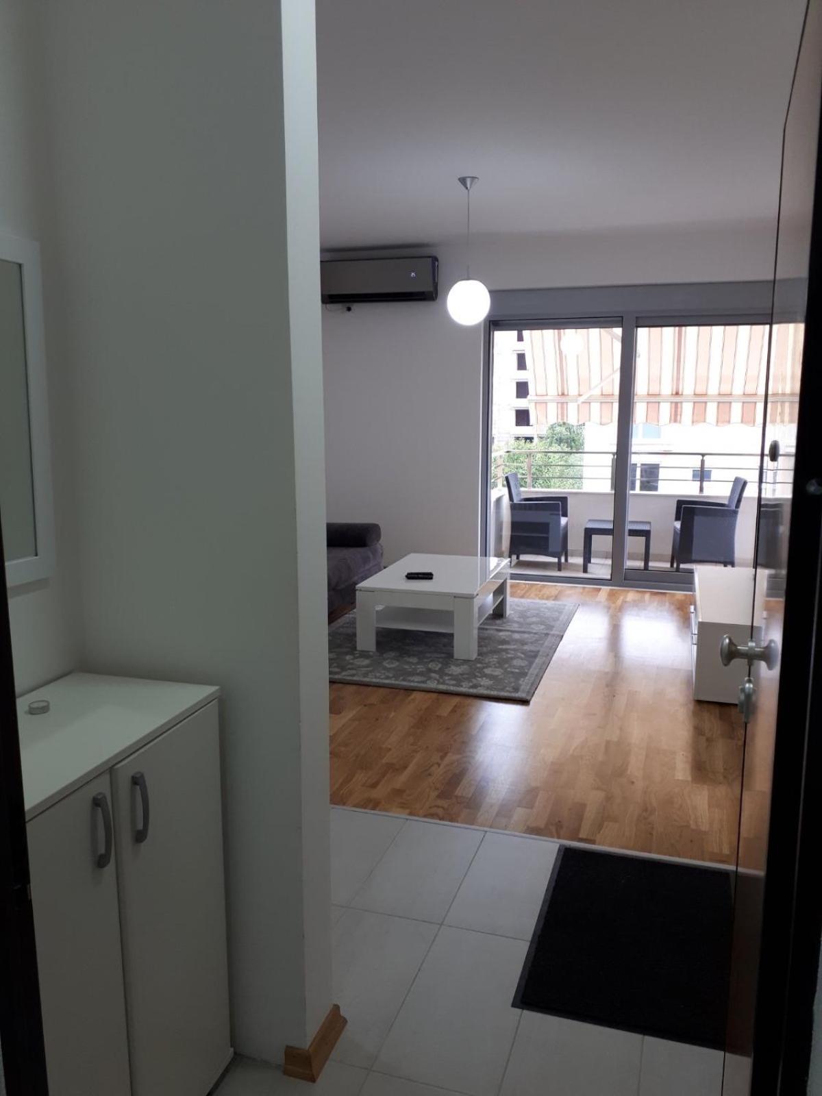 One-Bedroom Apartment - Garden View