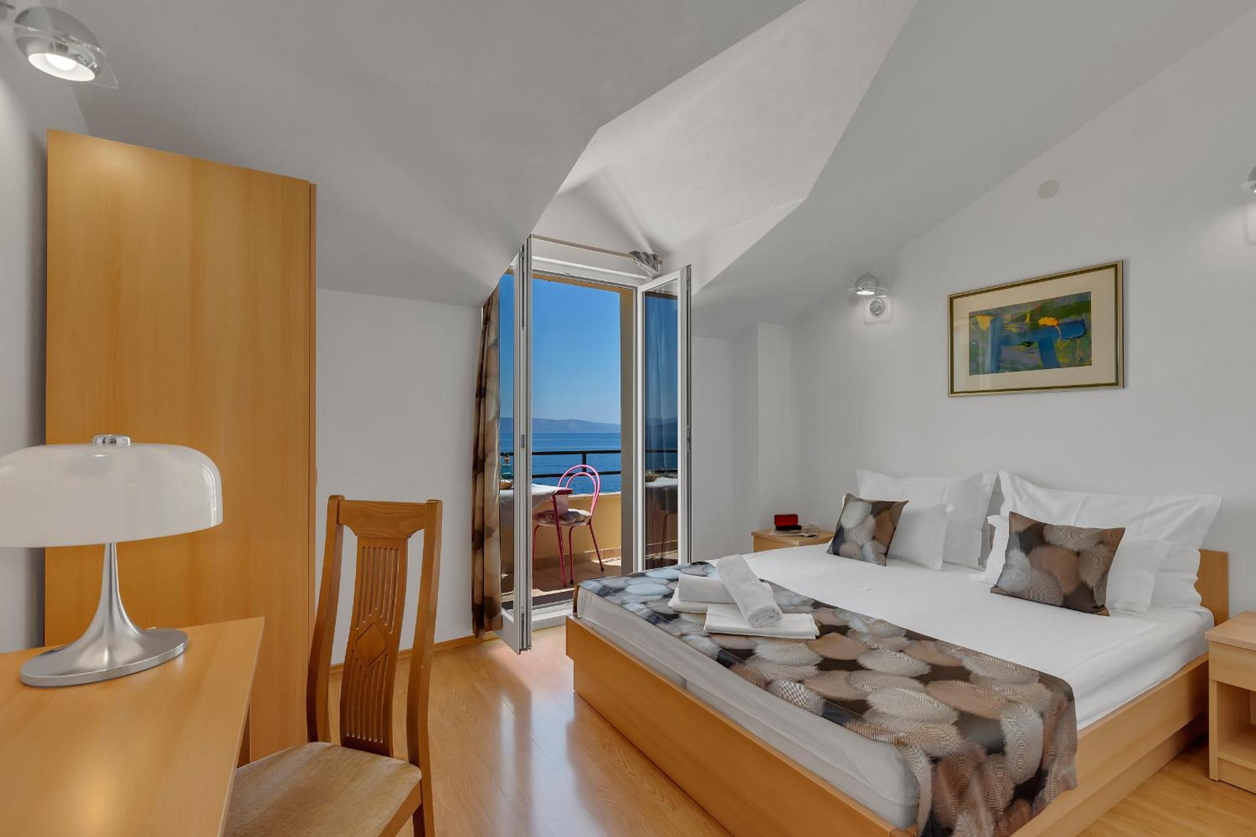 Superior One-Bedroom Apartment with Balcony and Sea View (2+ 2) photo 2