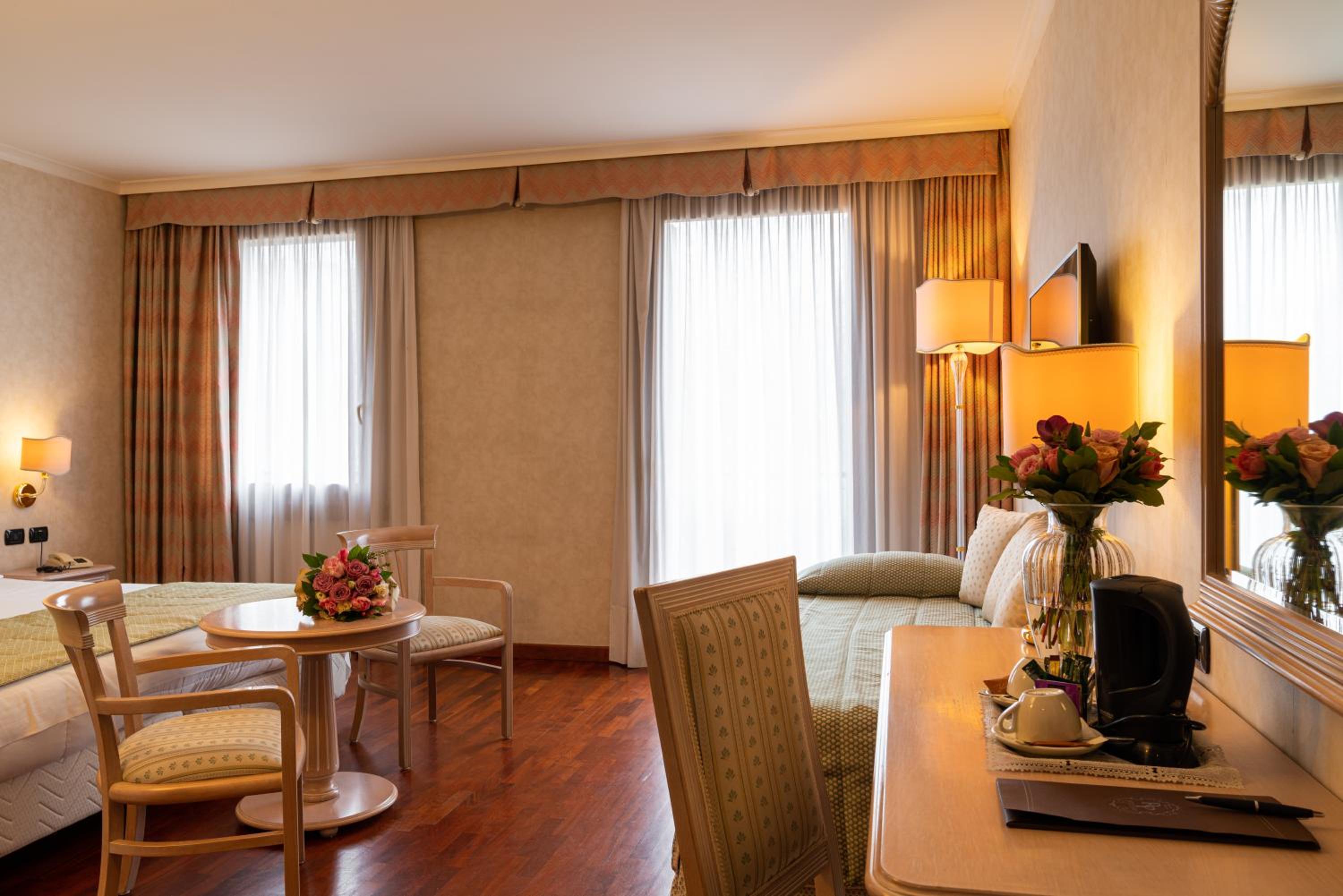 Superior Double or Twin Room - Photo 13