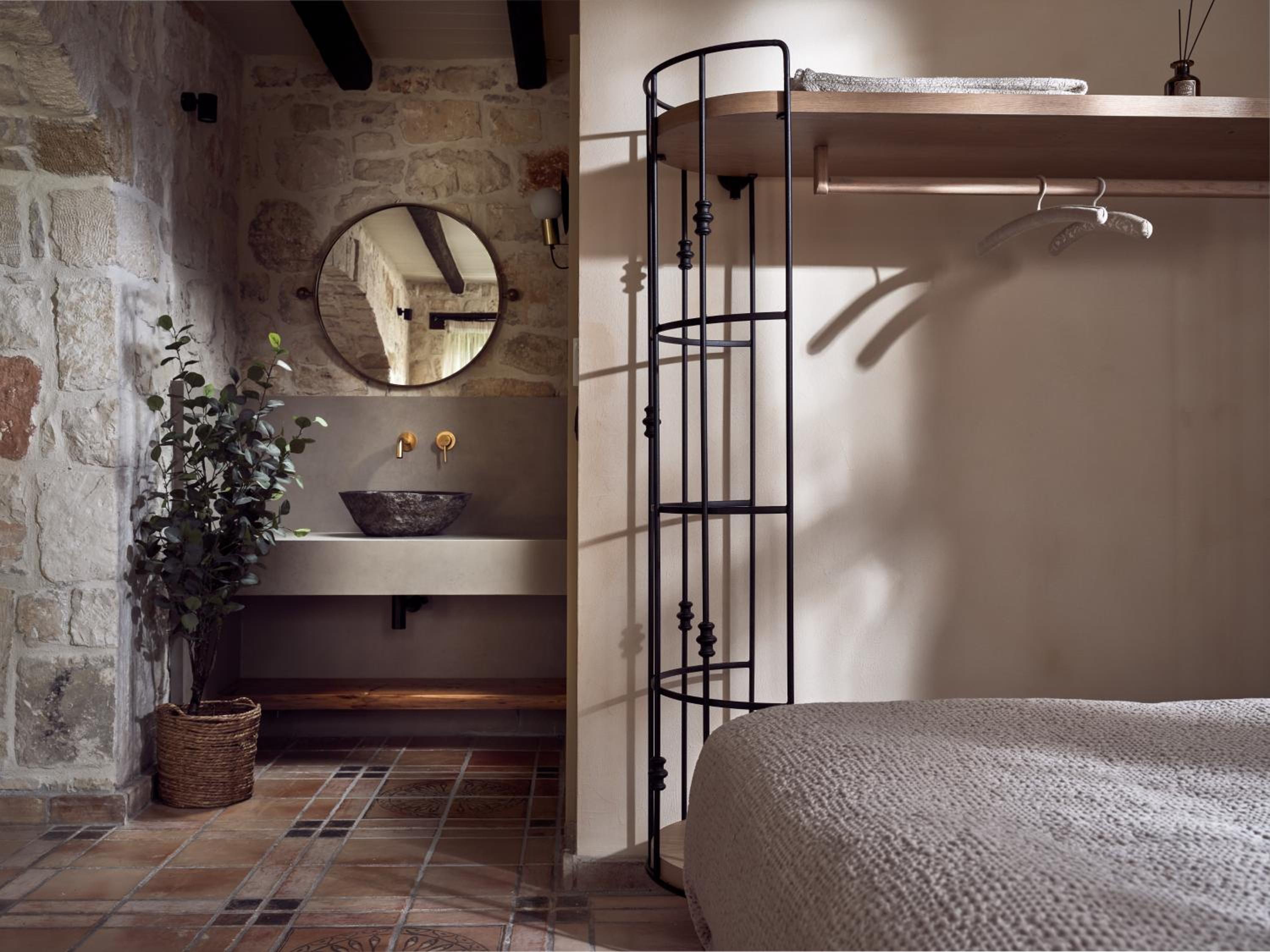 One Bedroom Residence - Photo 2