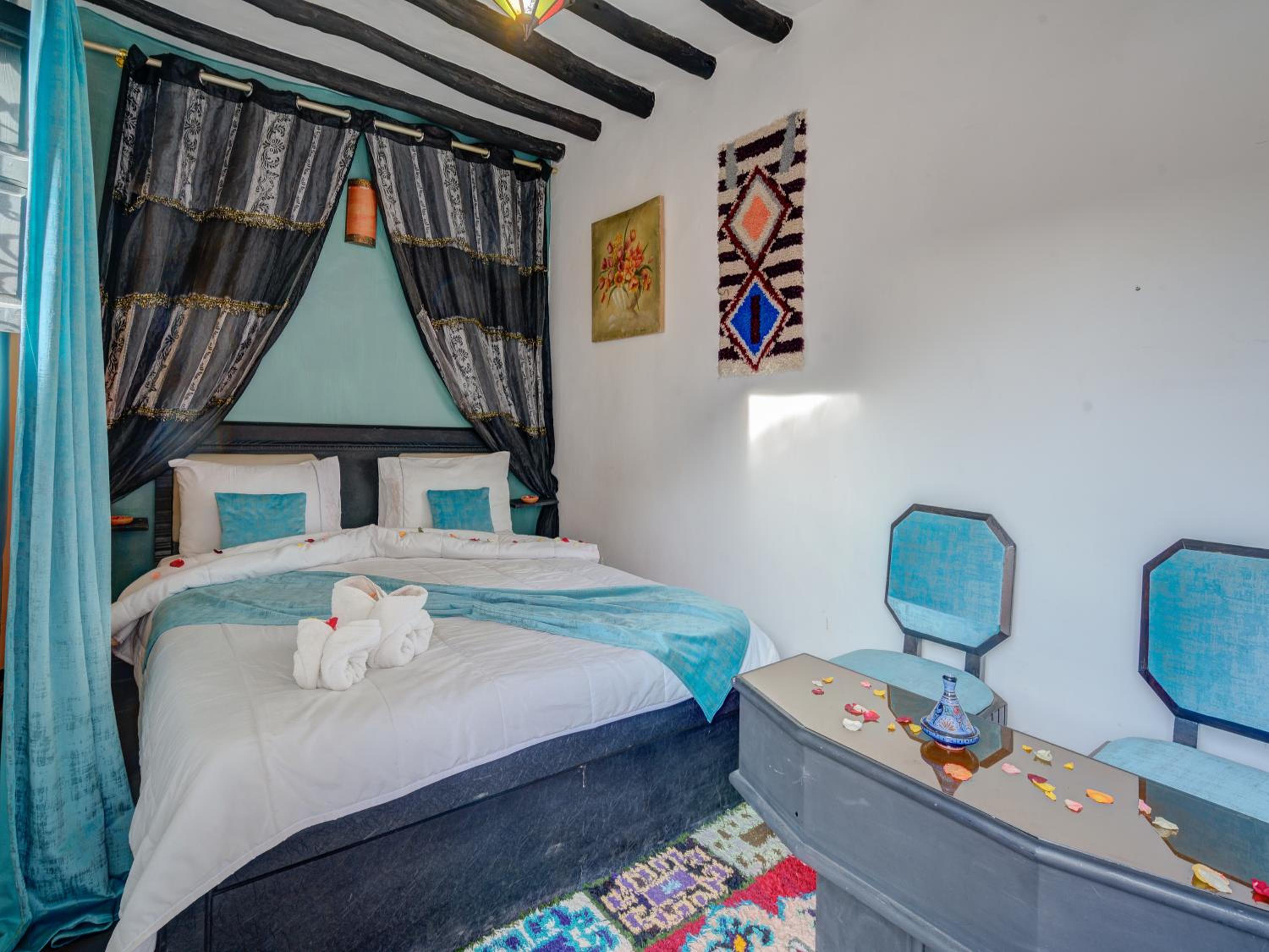 Double Room - Photo 9