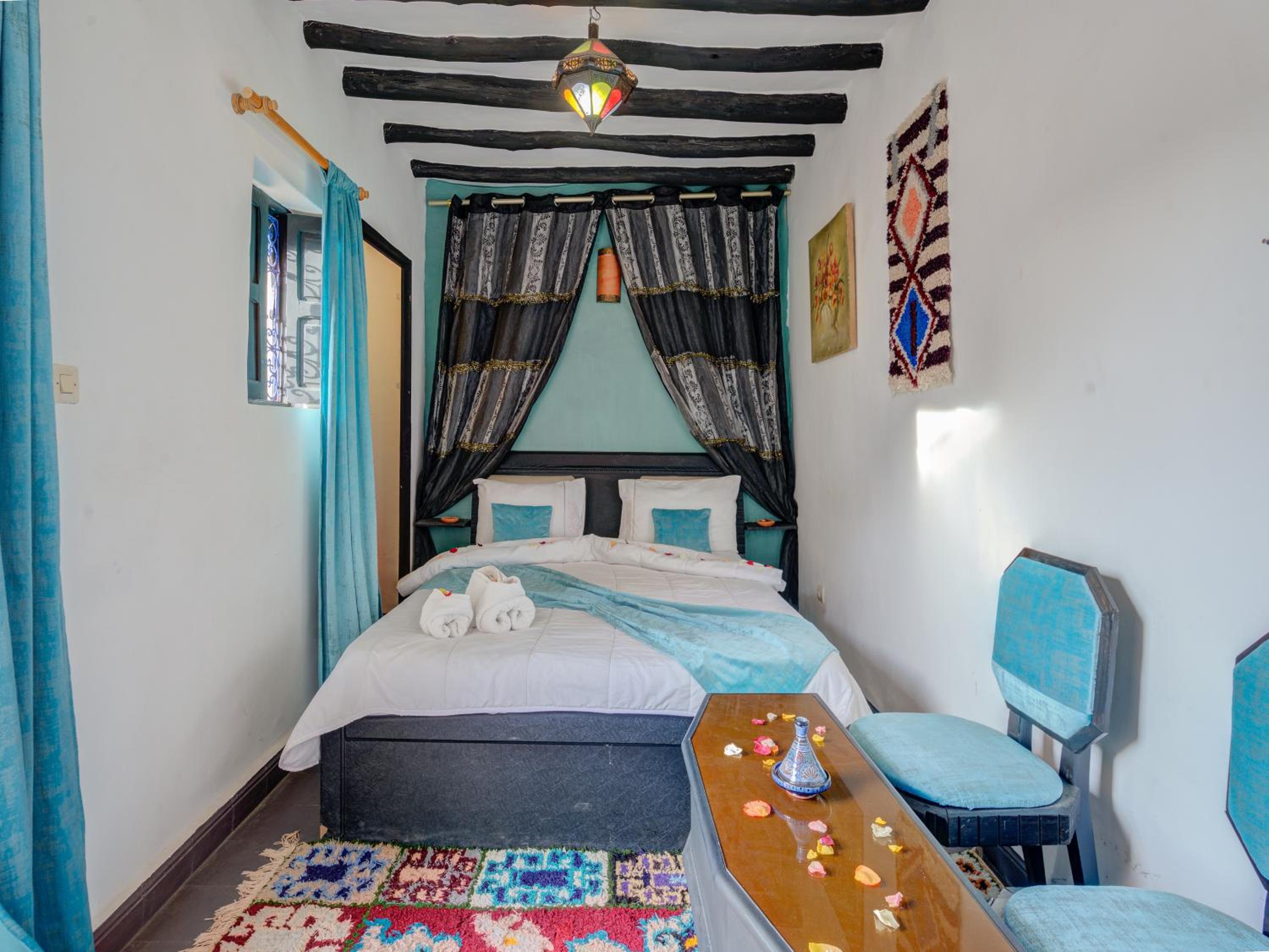 Double Room - Photo 11