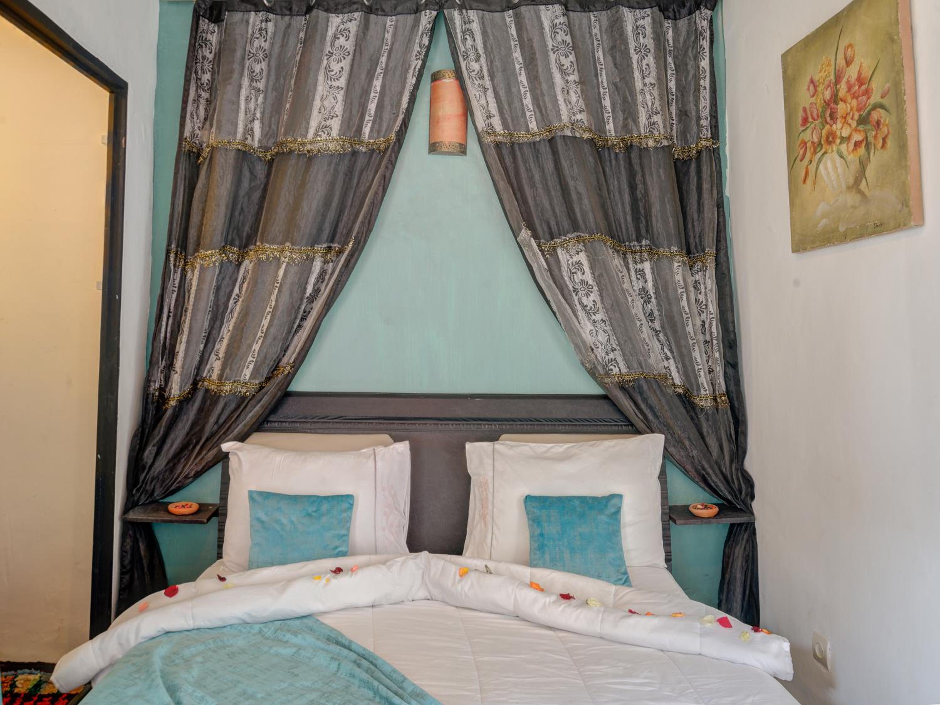 Double Room - Photo 10